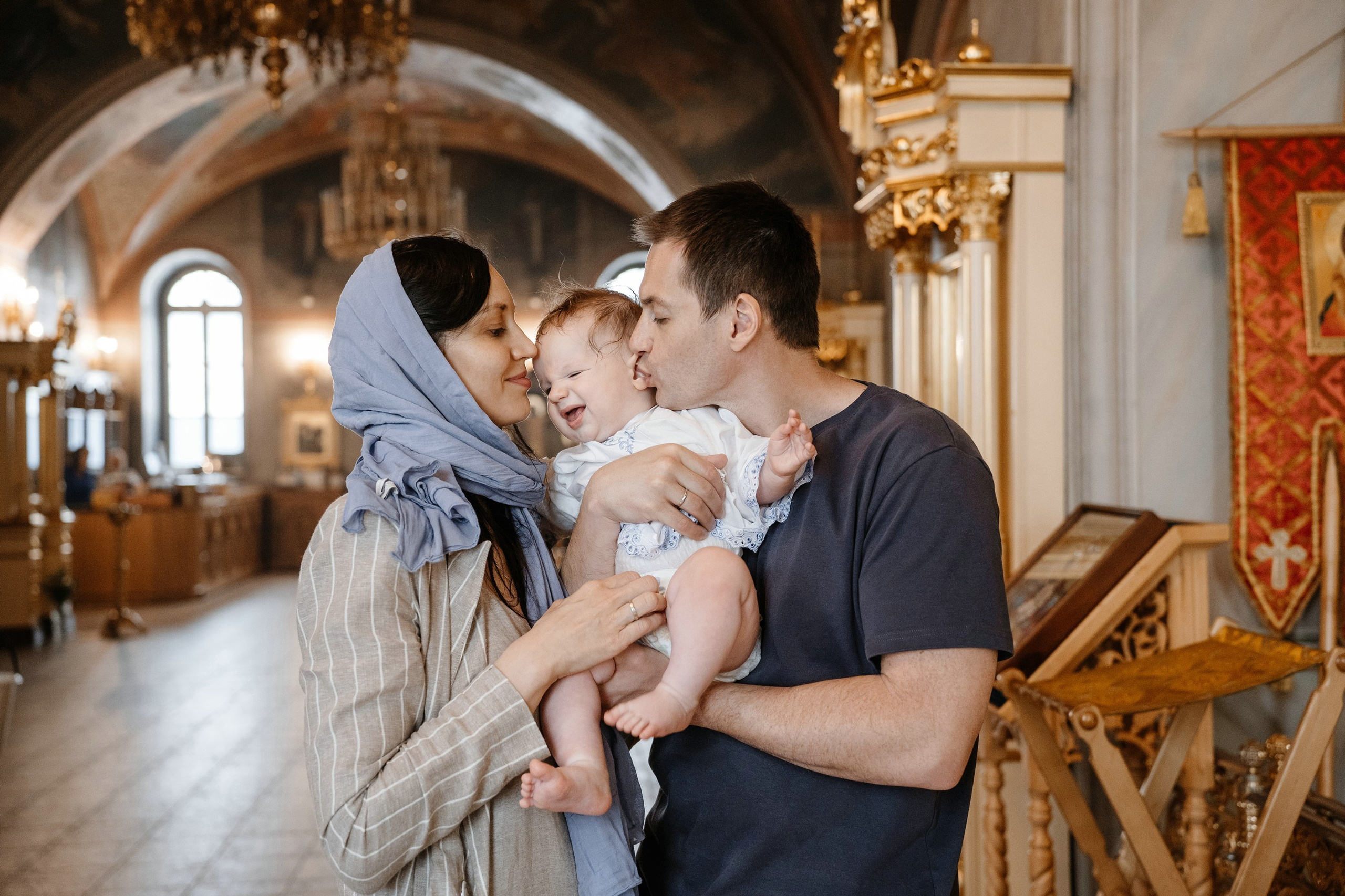 Фотограф на крещение ребенка.