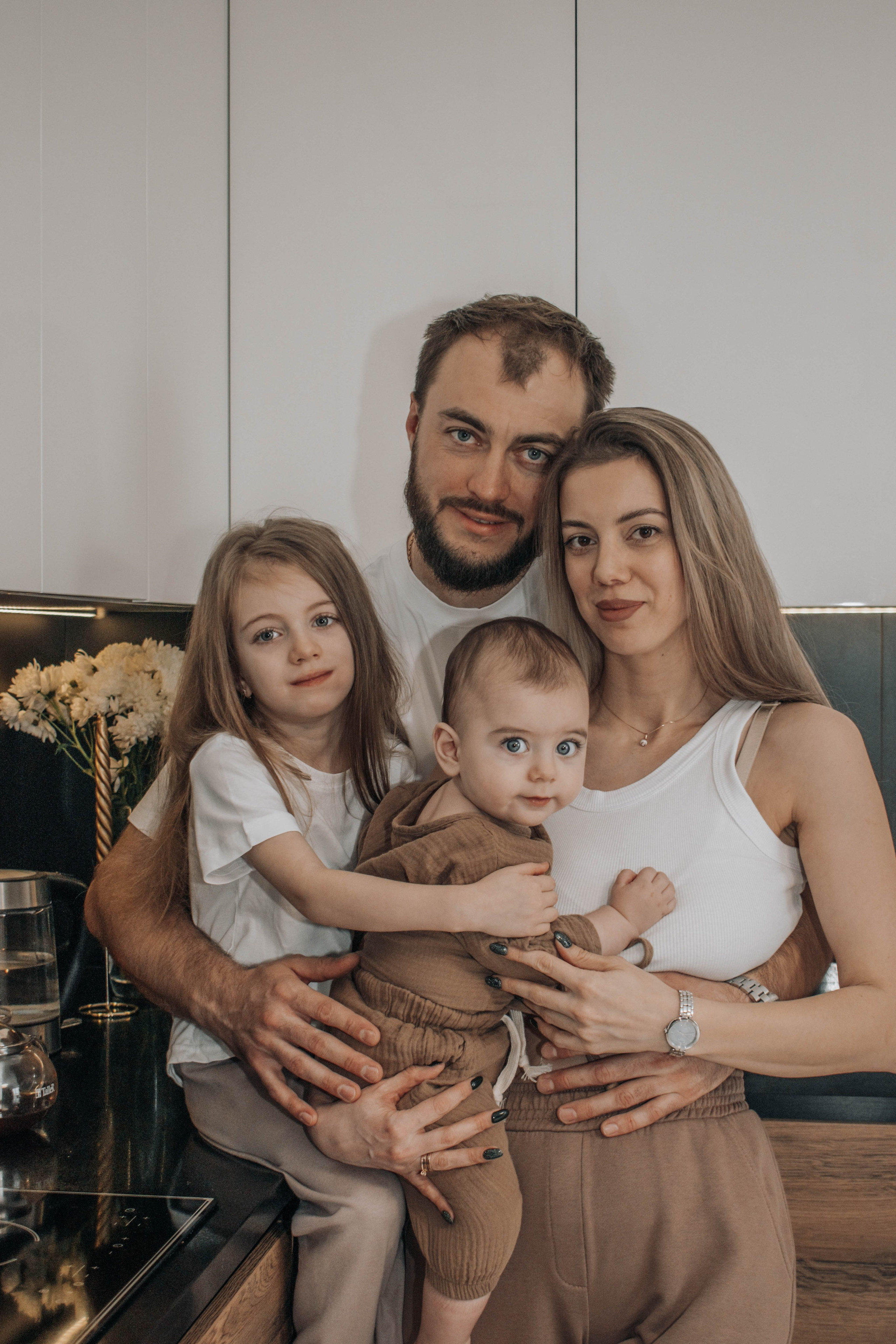 Кирилл и Эльмира. Домашняя съемка. Фотограф-ретушер в Крыму Юля Лобурец