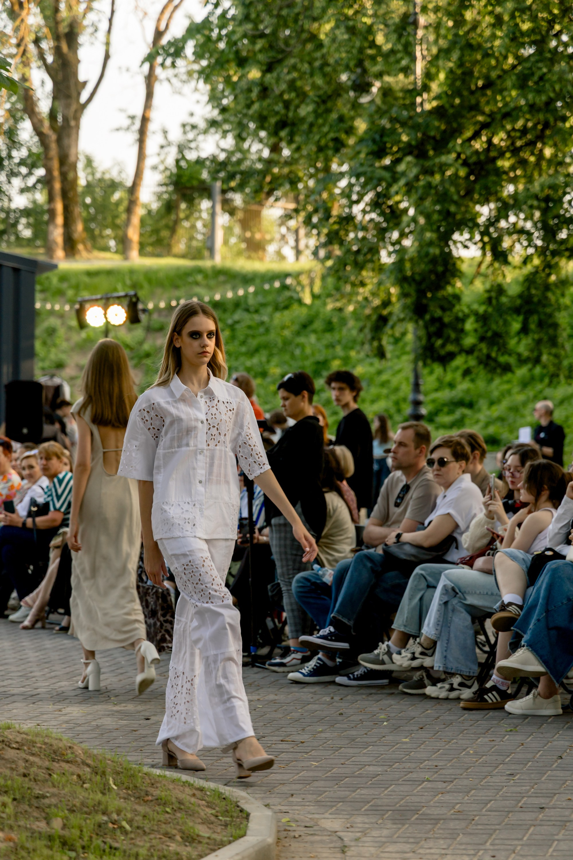 Smolensk Fashion Week 2025_показы_ДЕНЬ 1_ВЕЧЕРНИЙ ПОКАЗ_19:00. Главная