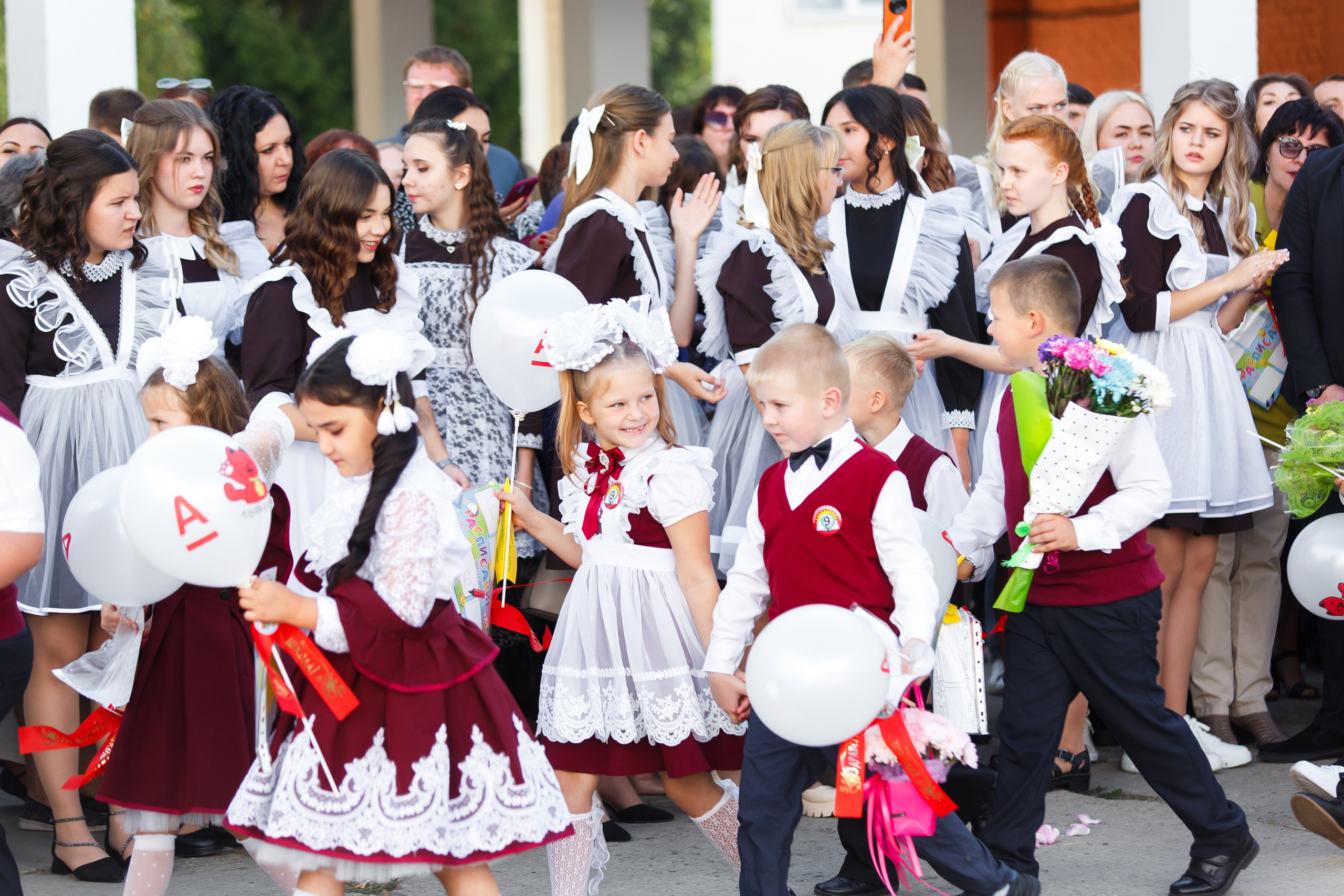 01 СЕНТЯБРЯ 2024 (МБОУ г. Мценска «Средняя школа № 9»). Профессиональный фотограф в Мценске и Орловской области