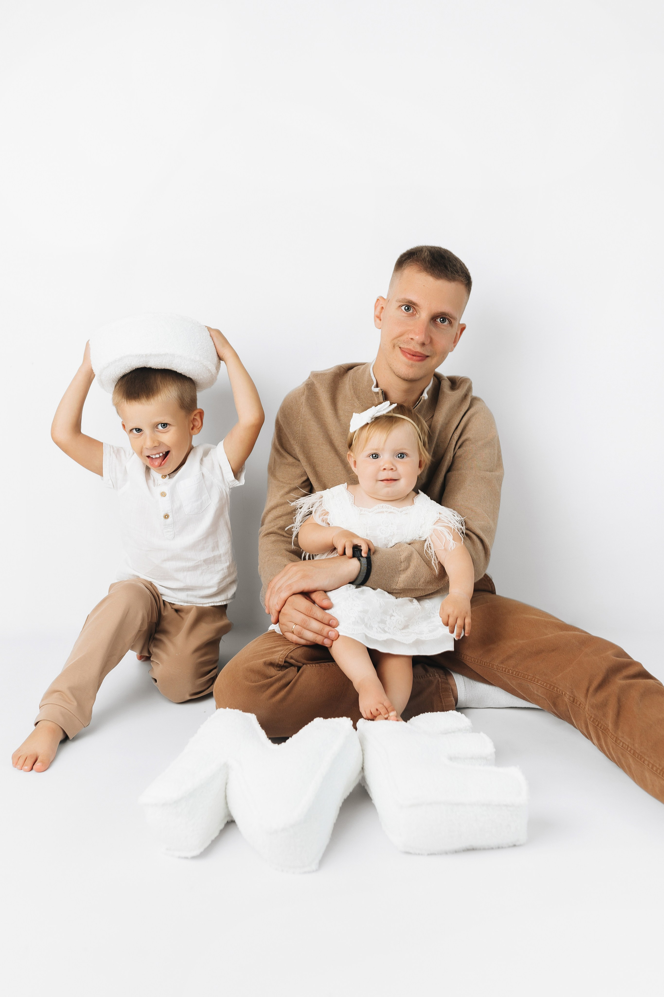 Семейные фото на годиках. Фотограф новорожденных Серпухов, Протвино, Москва I Марина Бурмистрова