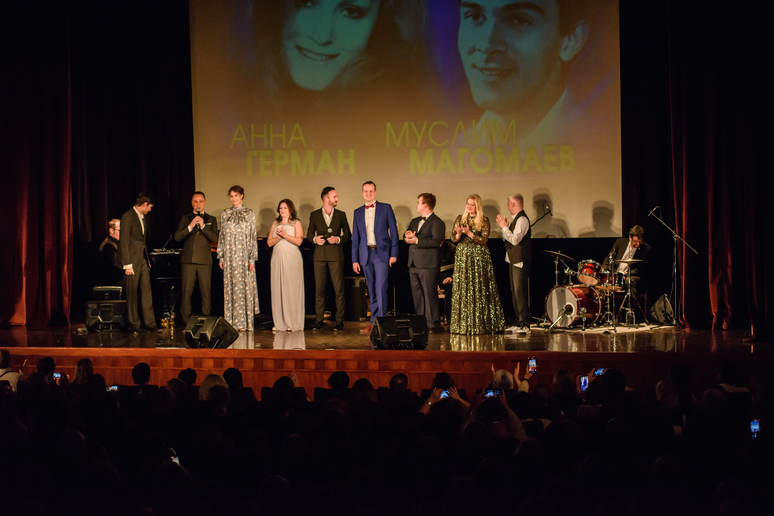 Памяти Анны Герман и Муслима Магомаева — «Имена на все времена», ЦДЛ. Бренд-фотограф для экспертов и блогеров в Москве Влада Горбовская