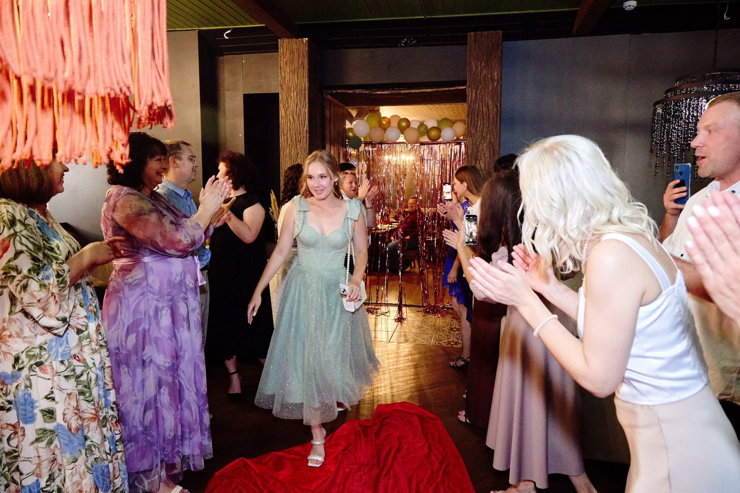 Выпускной 35 Сош. Фотограф Выпускные альбомы Таганрог Сергей Коробченко