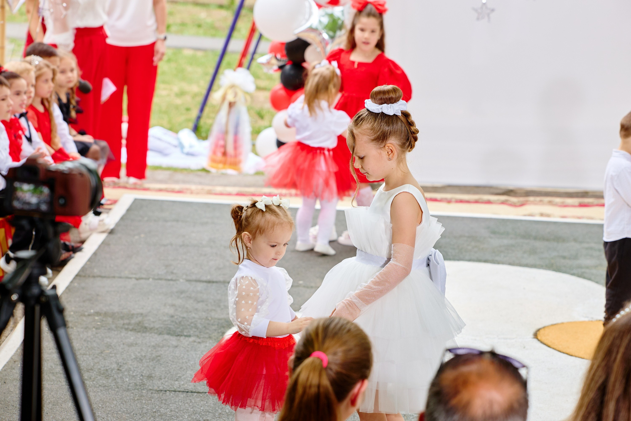 Выпускной 45 сад. Фотограф Выпускные альбомы Таганрог Сергей Коробченко