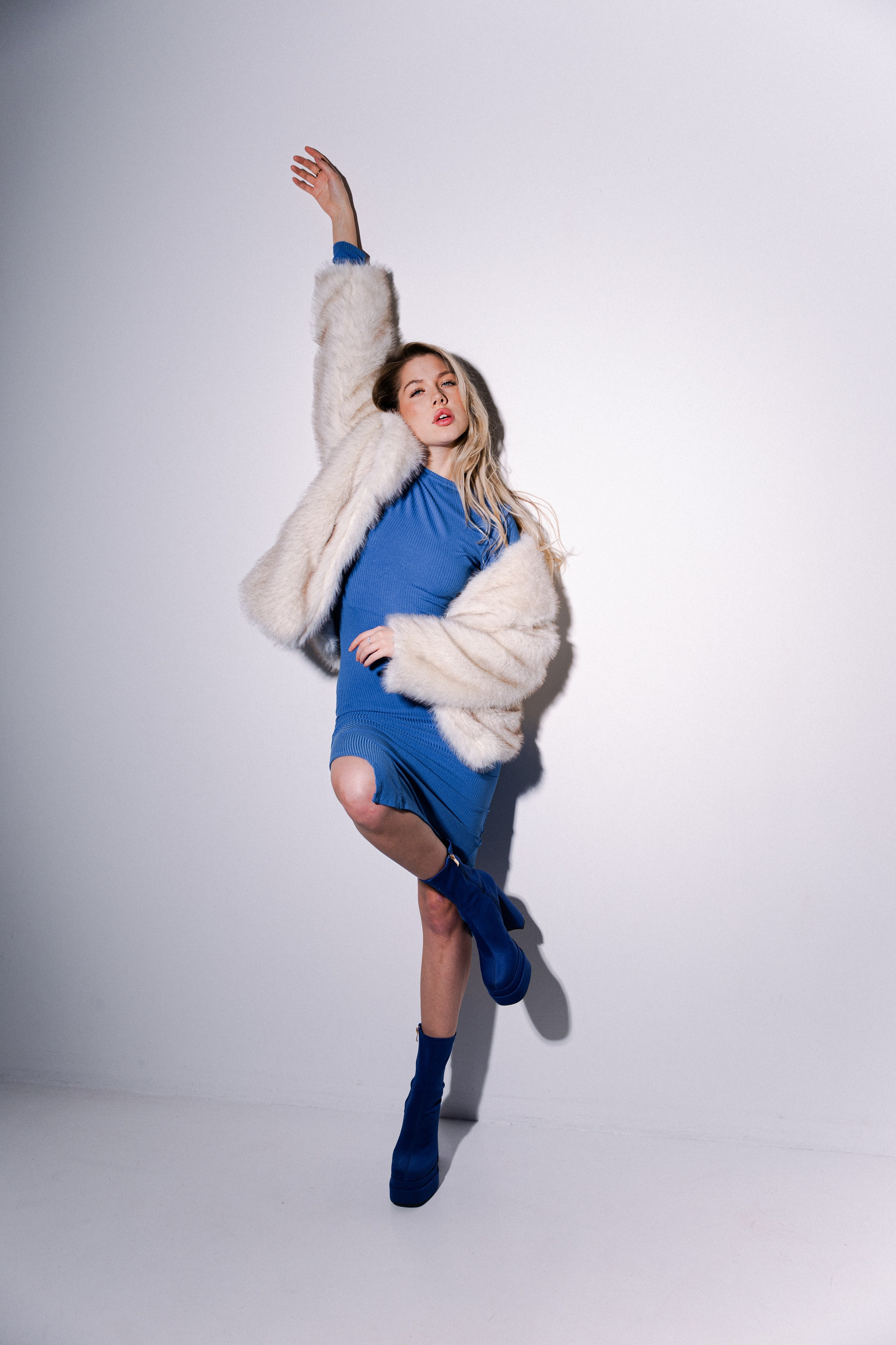 Эля. Свадебный и контент фотограф в Красноярске Марианна Перфильева