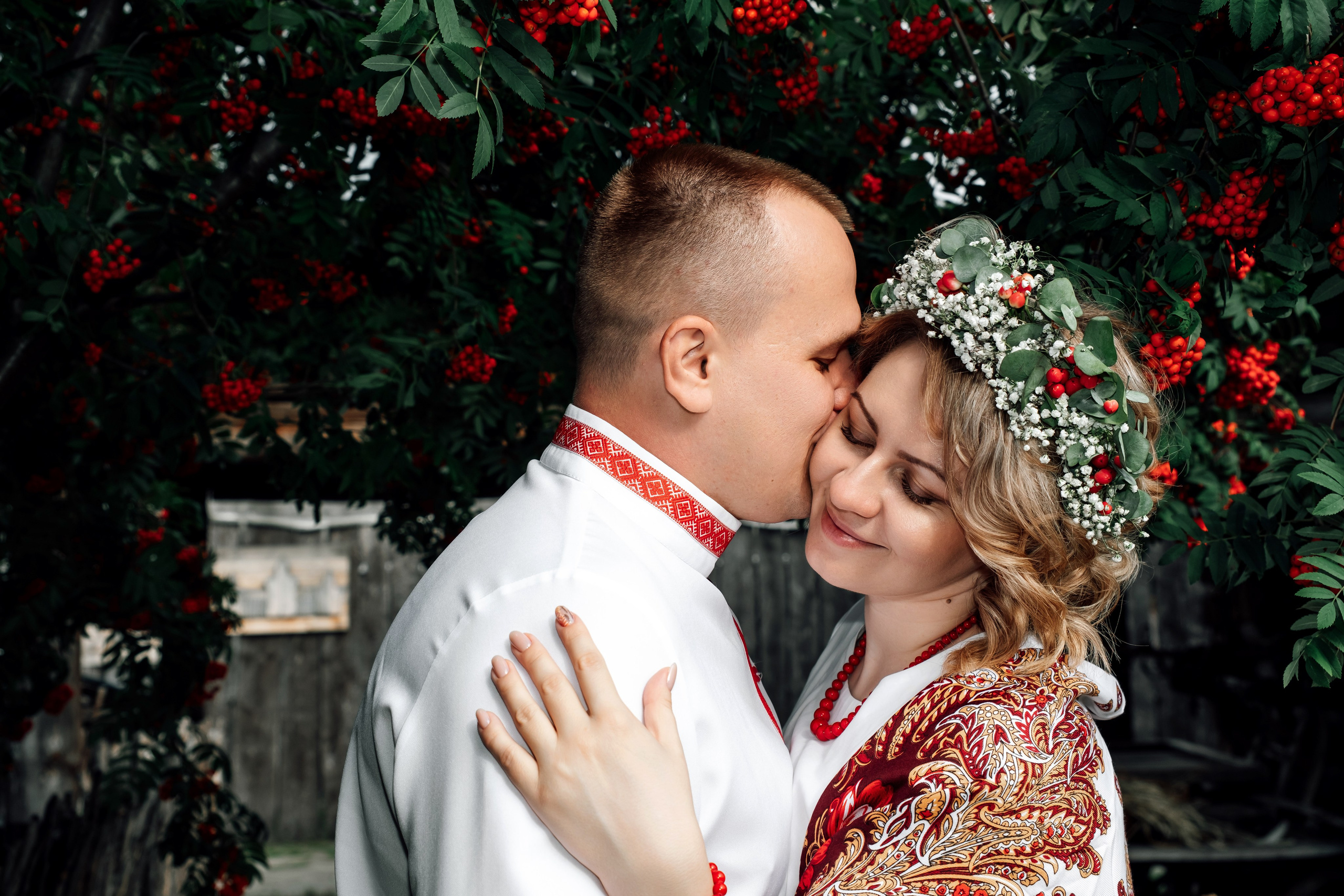 Виктор и Сергей в Остроге. Фотограф и видеограф в Тюмени Анна Жагорина, ваши фото еще не отдавали так быстро!