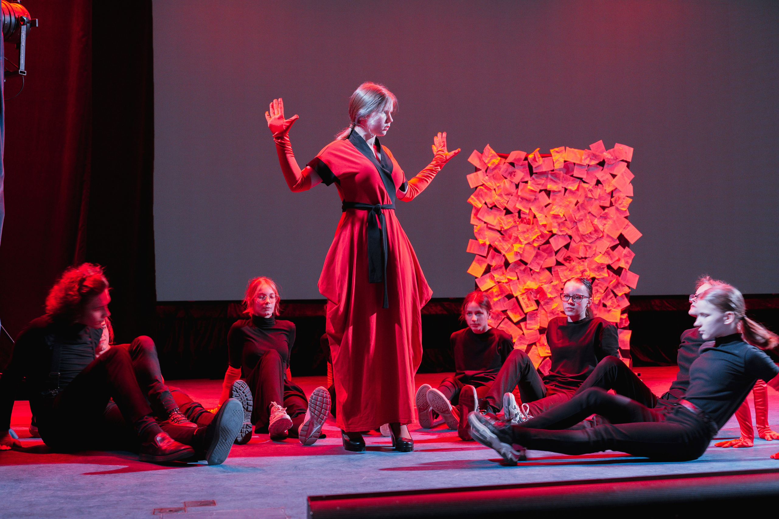 Алиса. Репортажная съёмка в Санкт-Петербурге, Константин Петров