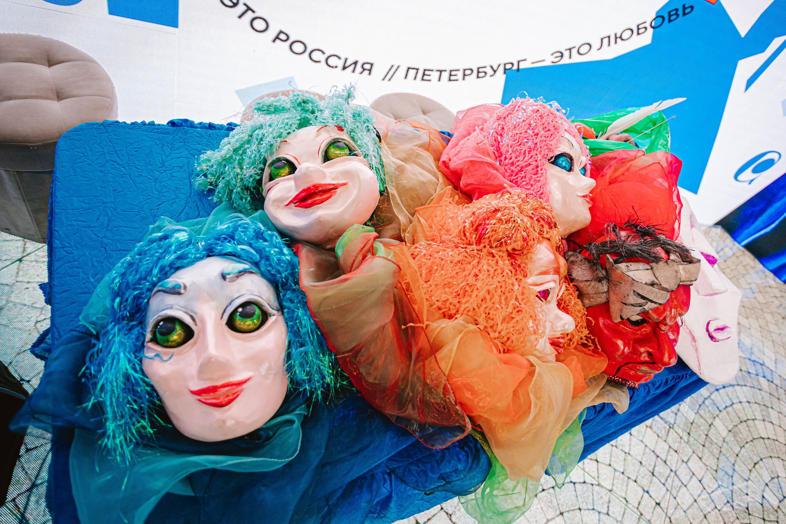 ПИТЕР БЫВАЕТ СОЛНЕЧНЫМ