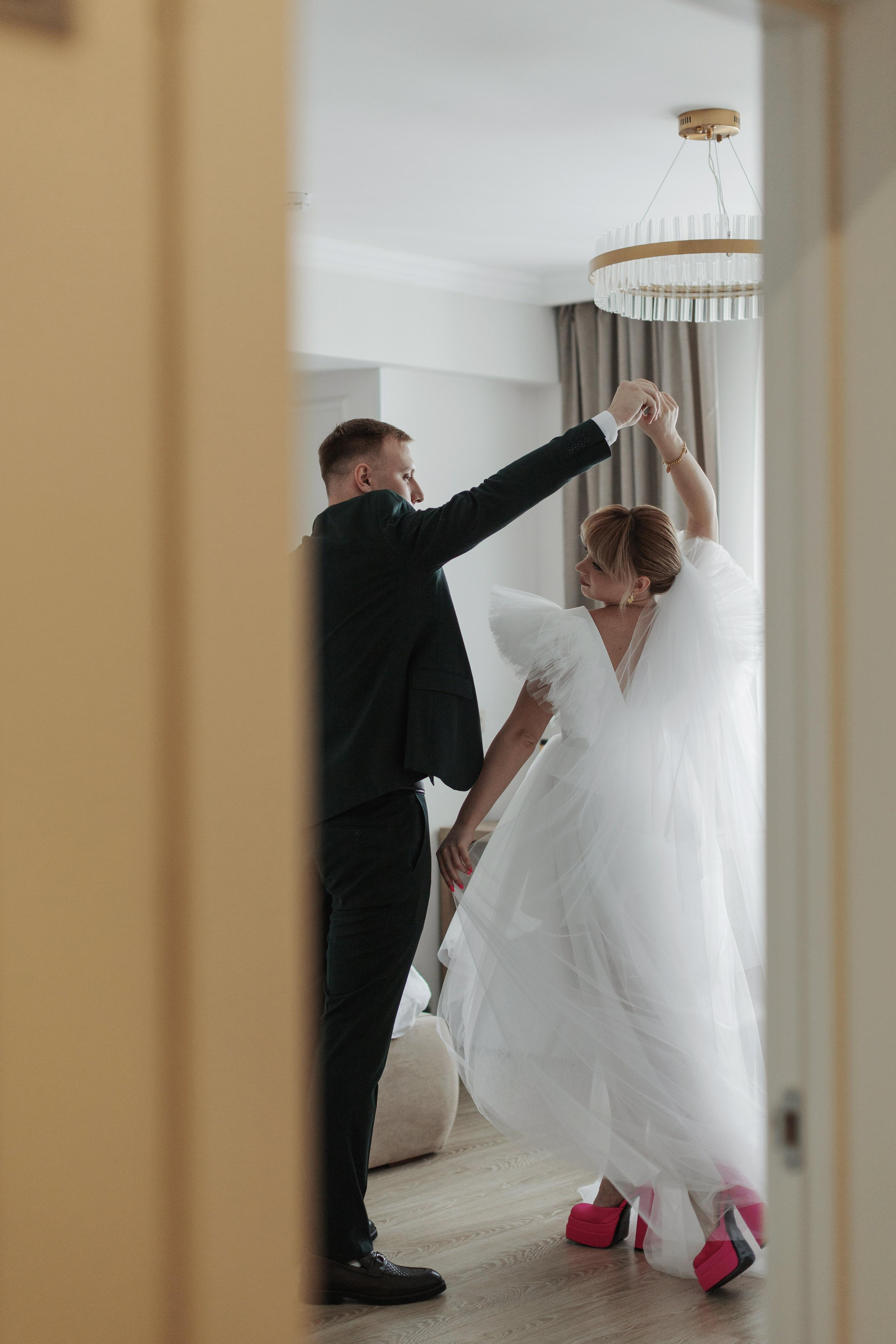 Фотосессия утро невесты и жениха. Свадебный фотограф Москва Анастасия Храмова