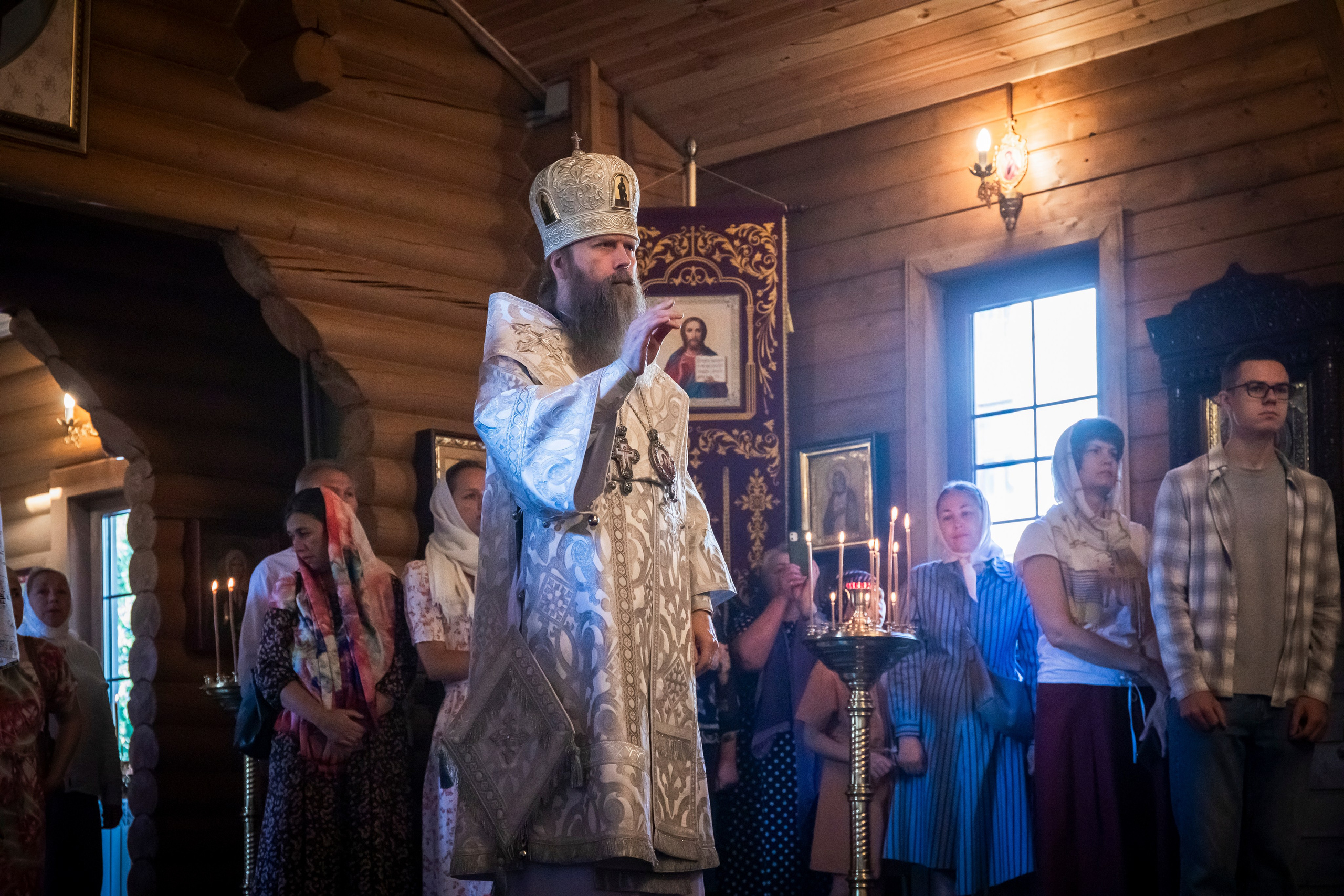 Епископ Силуан Павло-Посадский служба в храме св.Николая 25.08.2024. Арт- фотограф Москва