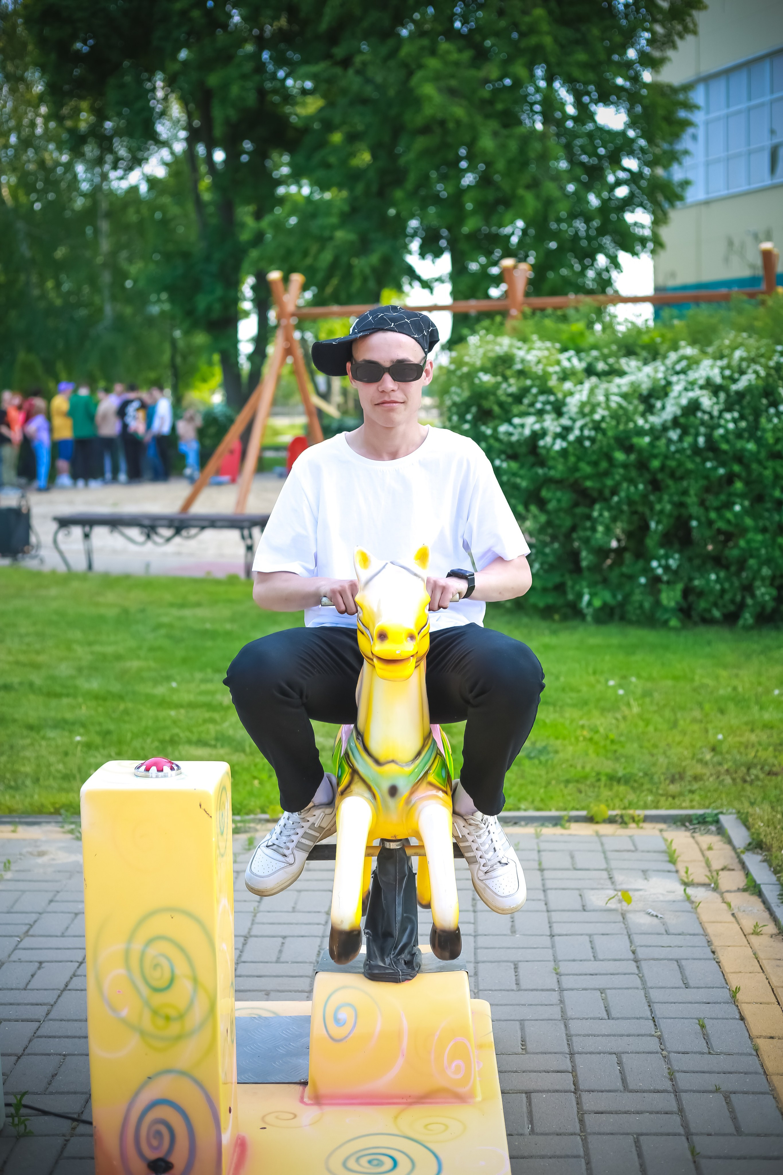 Яркие футболки — В.Хава. Выпускные альбомы Воронеж от Веры Соколовой