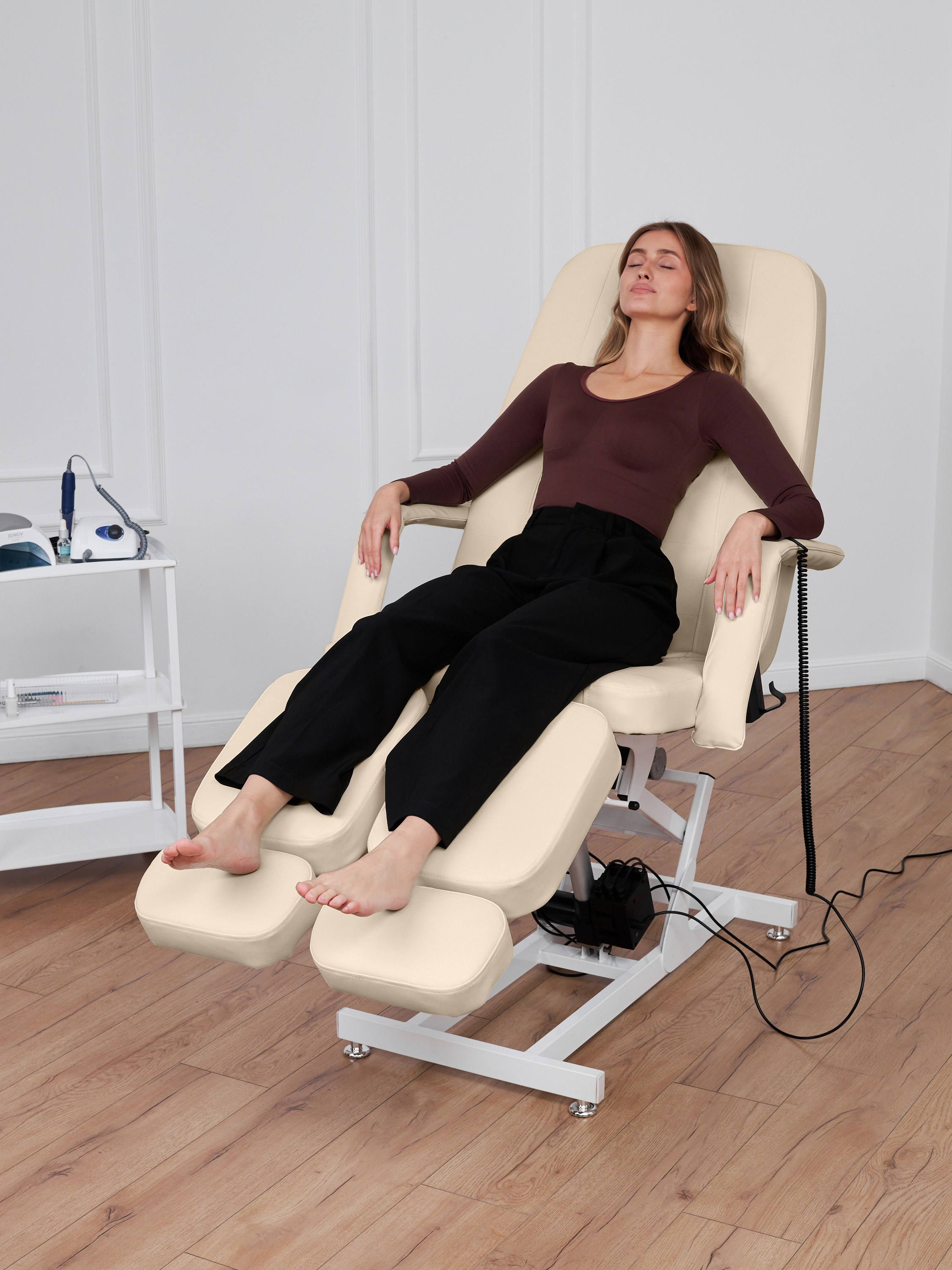 Фотосъемка мебели Екатеринбург для бизнеса кресла производство шоурум интерьерная съемка Екб фотограф предметов заказать цена каталог. Фотограф Екатеринбург Анастасия Жерновская | Маркетплейсы и нейрофото