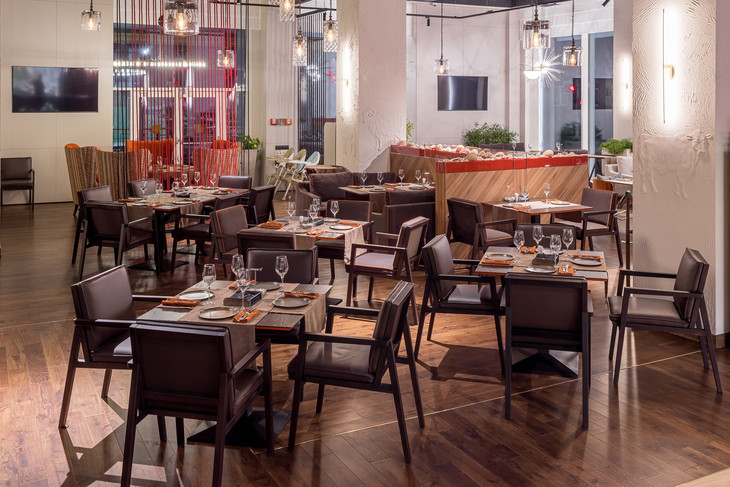 Restaurants, banquet halls. Interior photographer Vitalii in Portland and Vancouver