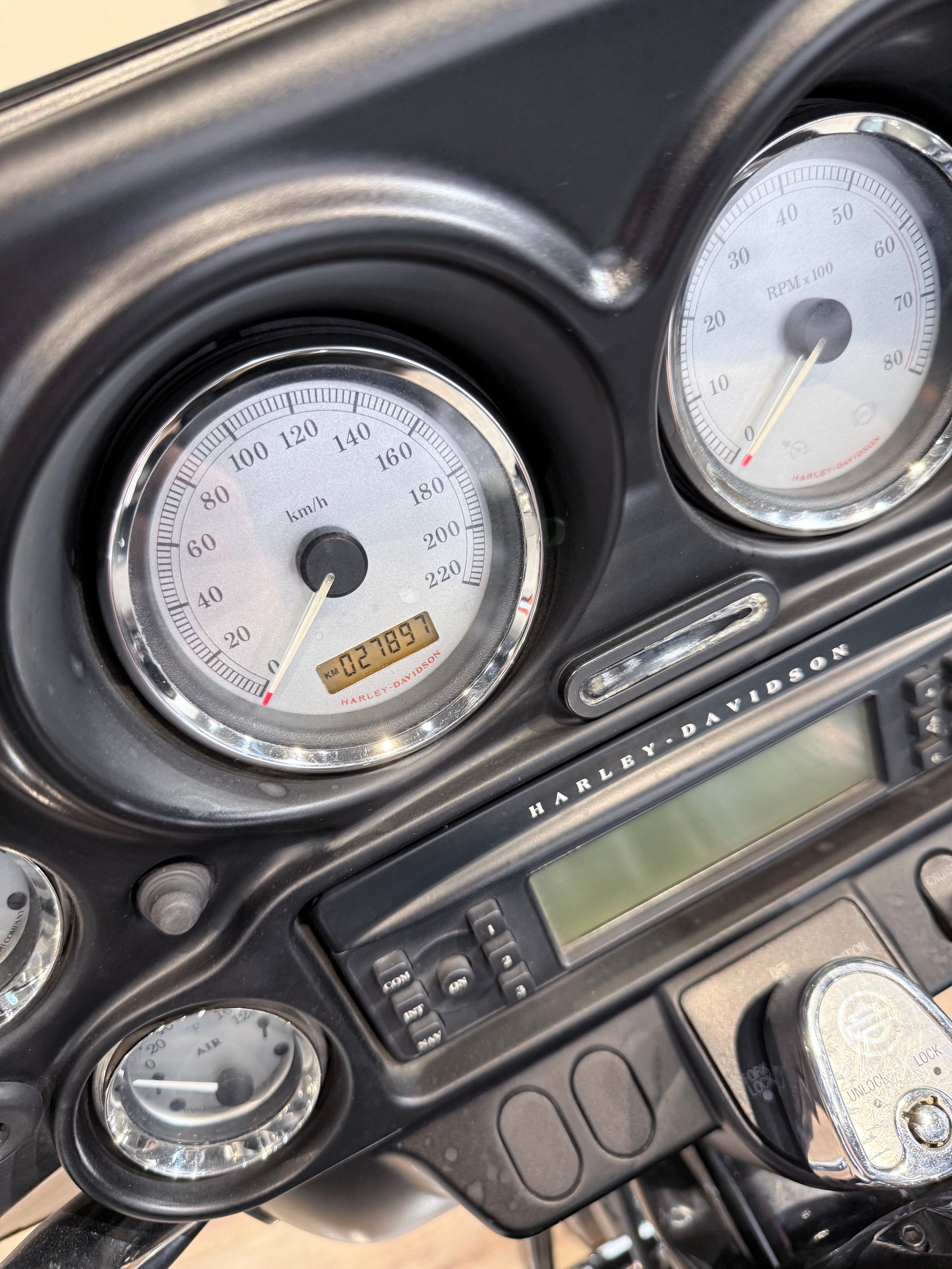 2009 Street Glide (Nardo Dark Gray). Hello Davidson, Москва. Только хорошие мотоциклы…