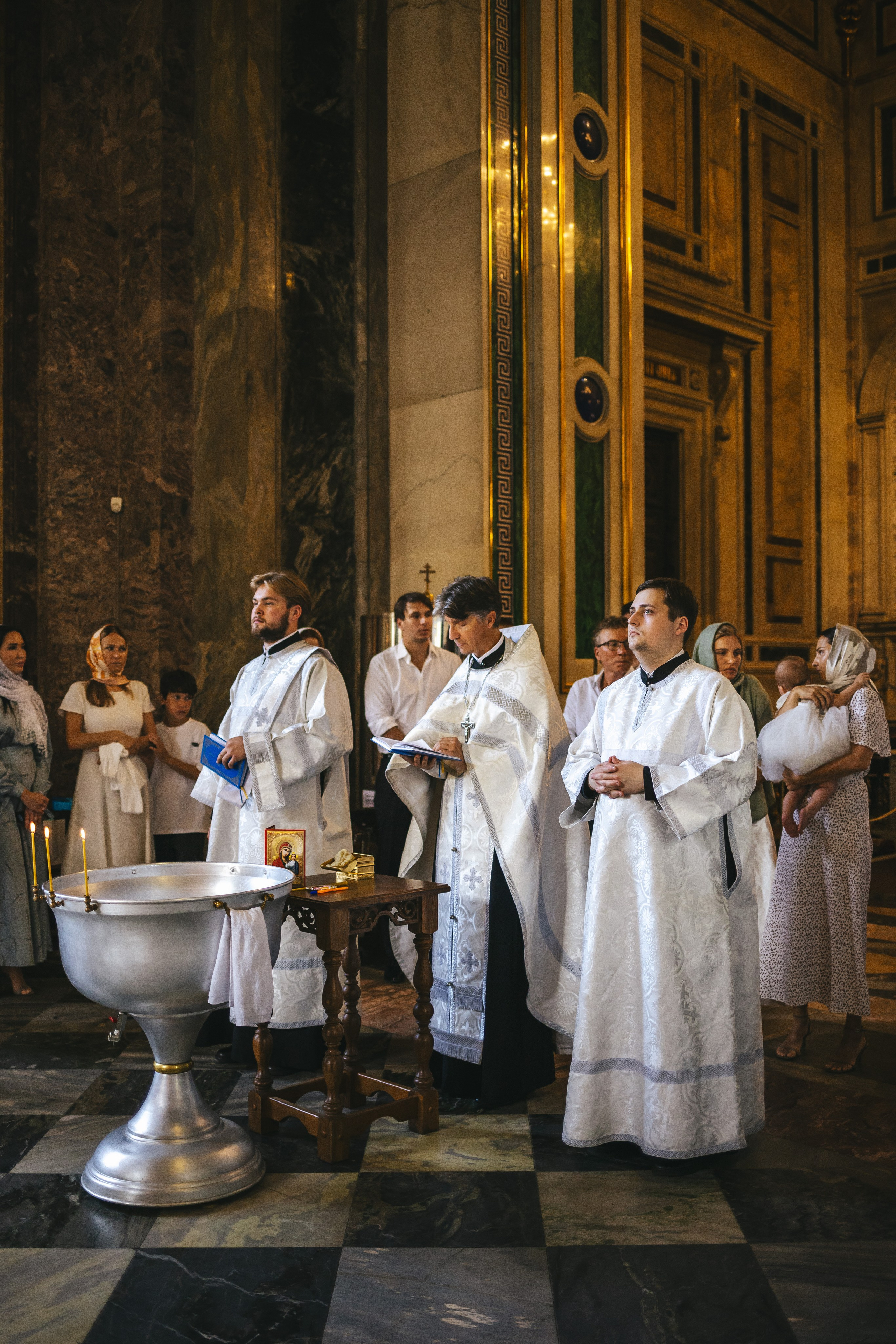 Крещение Миры. Семейный lifestyle фотограф в Санкт-Петербурге Людмила Пахомова