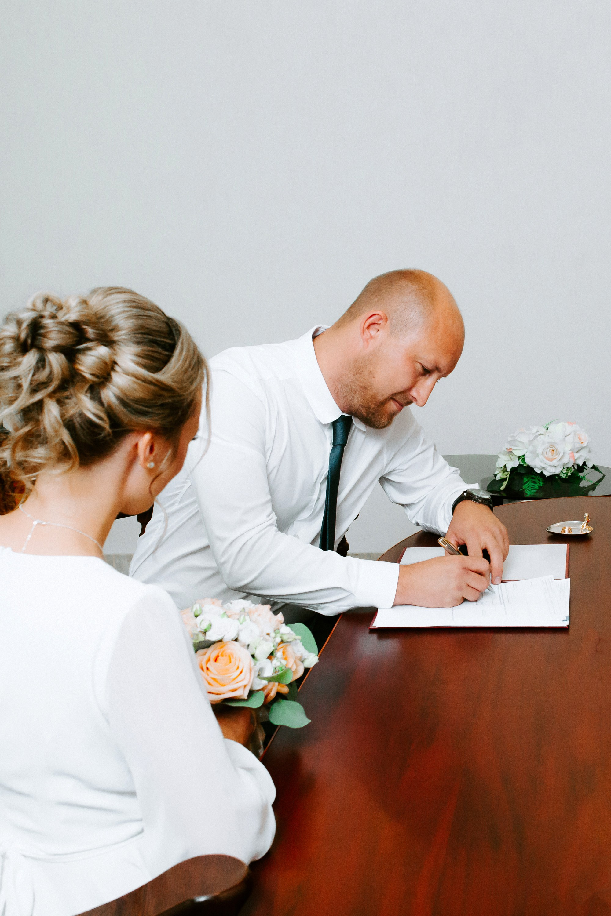 Загс и прогулка. Елена и Виктор. Фотограф в Челябинске Ополихина Анна