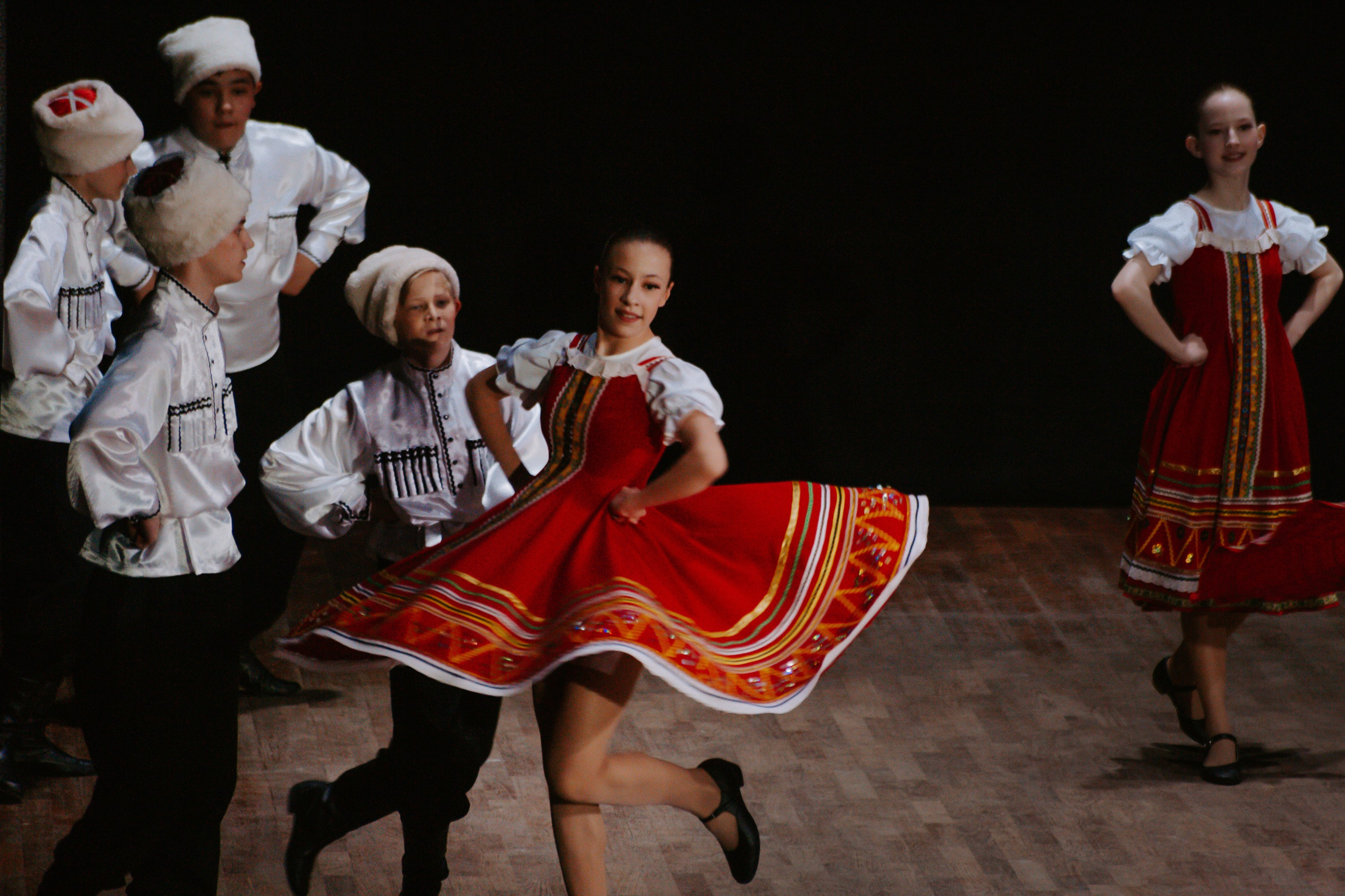 «Уральский сувенир». Концерт танцевальной студии. Фотограф в Челябинске Ополихина Анна