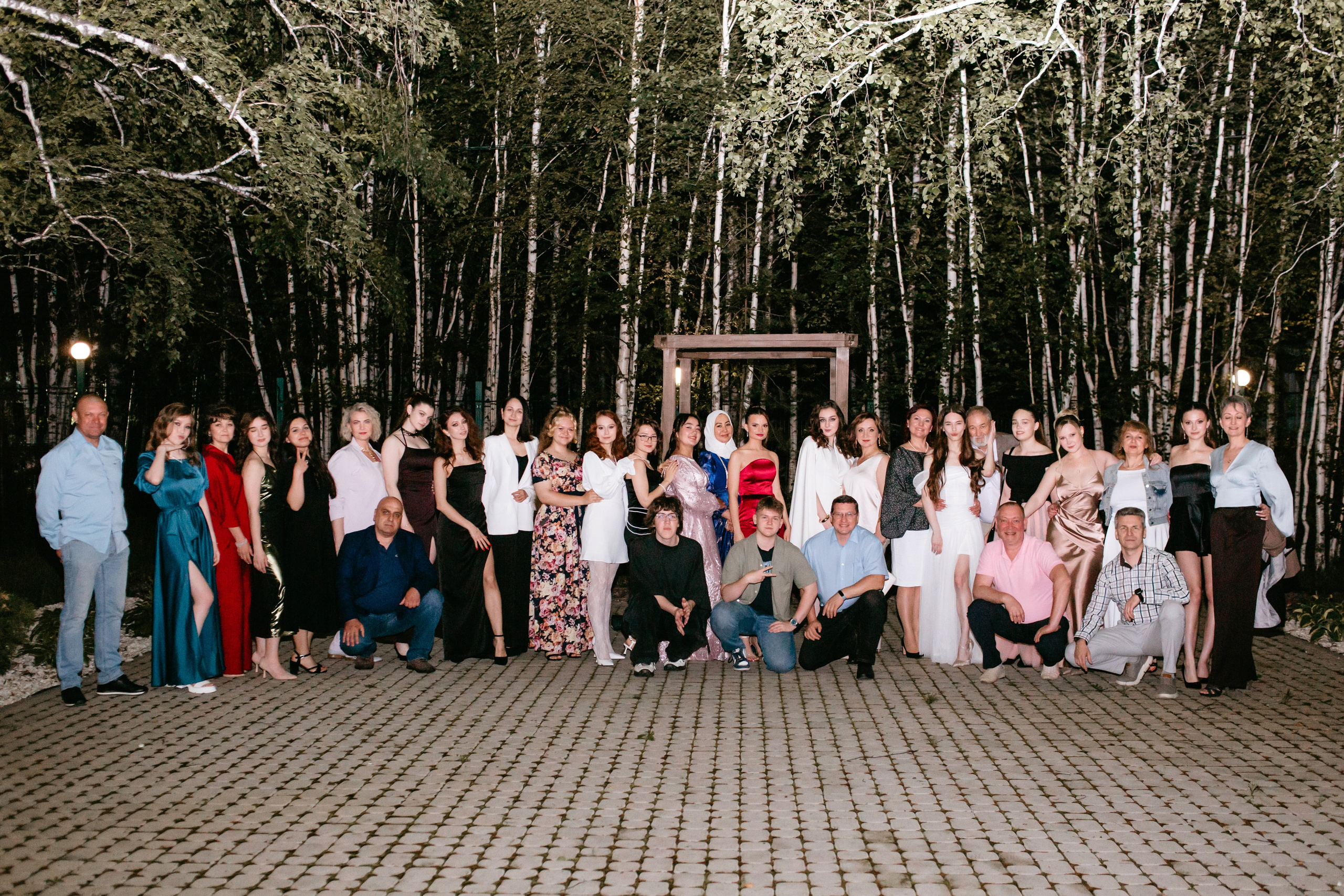 Выпускной 2025 (41 школа) 11 класс. Фотограф в Челябинске Ополихина Анна