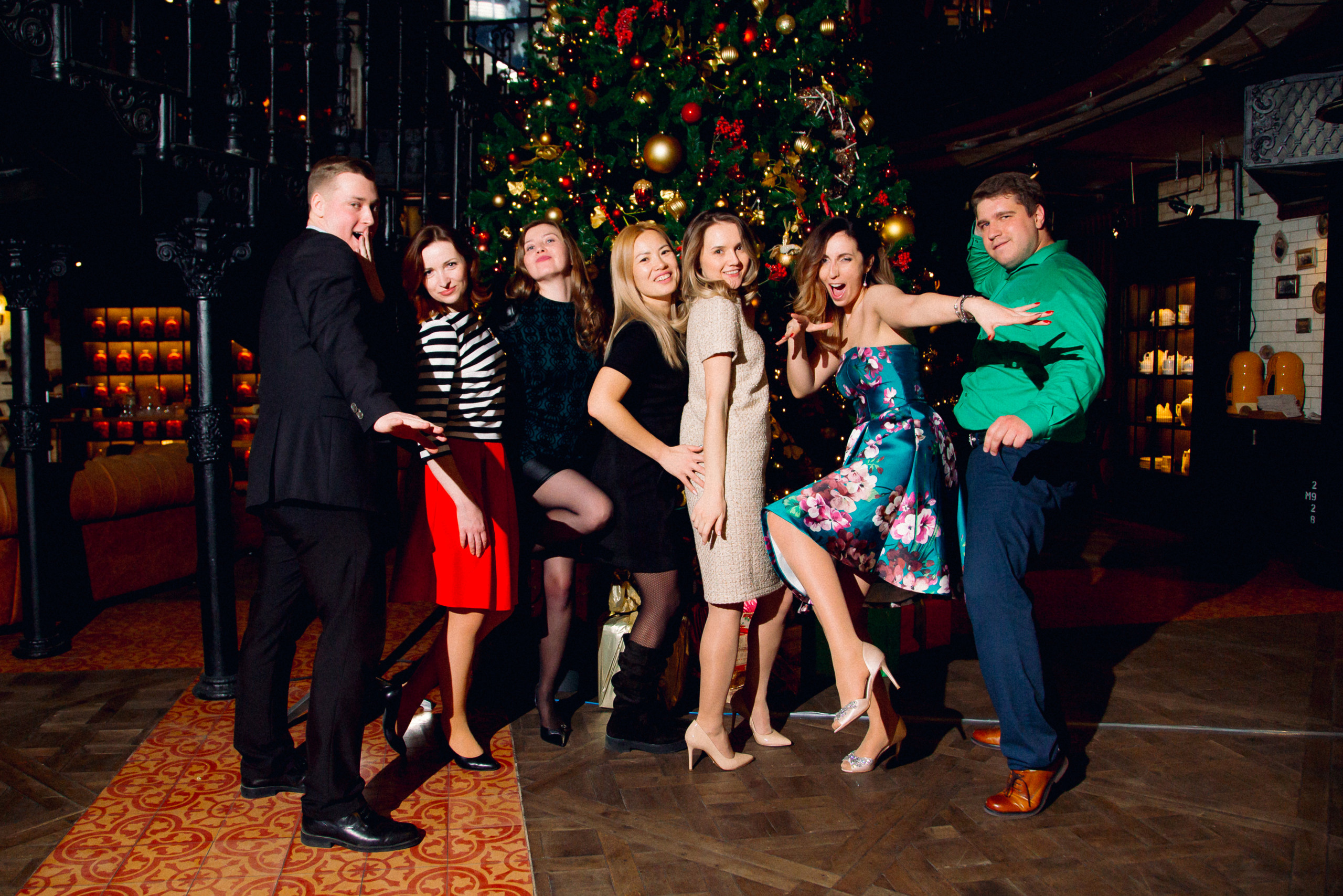 Новогодний корпоратив. FOTOZ Studio / Фотовидеомейкер Андрей Смирнов