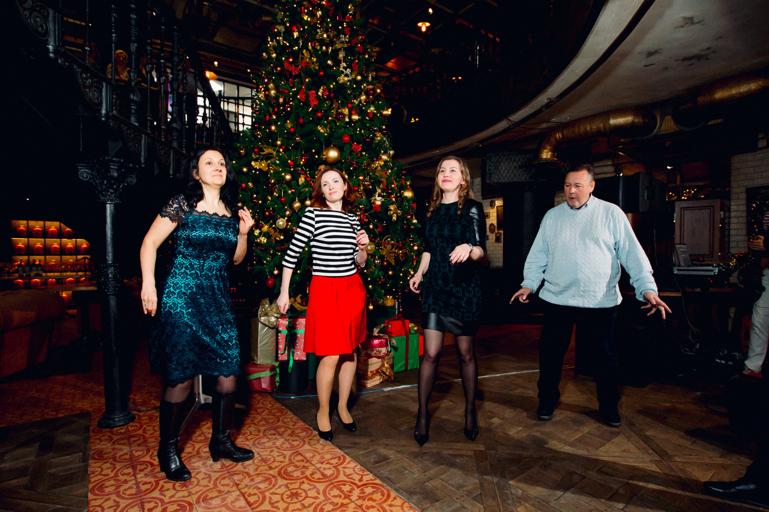 Новогодний корпоратив. FOTOZ Studio / Фотовидеомейкер Андрей Смирнов