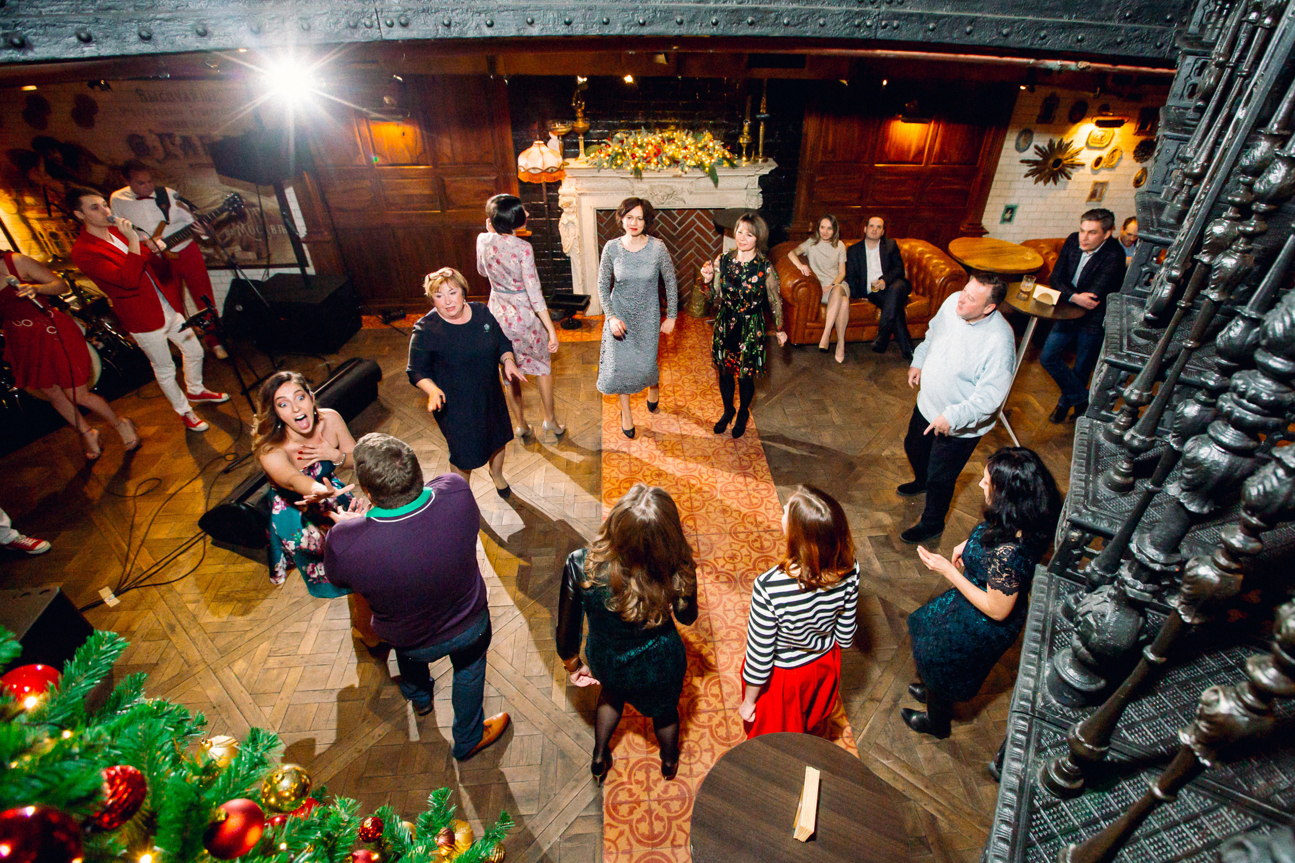 Новогодний корпоратив. FOTOZ Studio / Фотовидеомейкер Андрей Смирнов