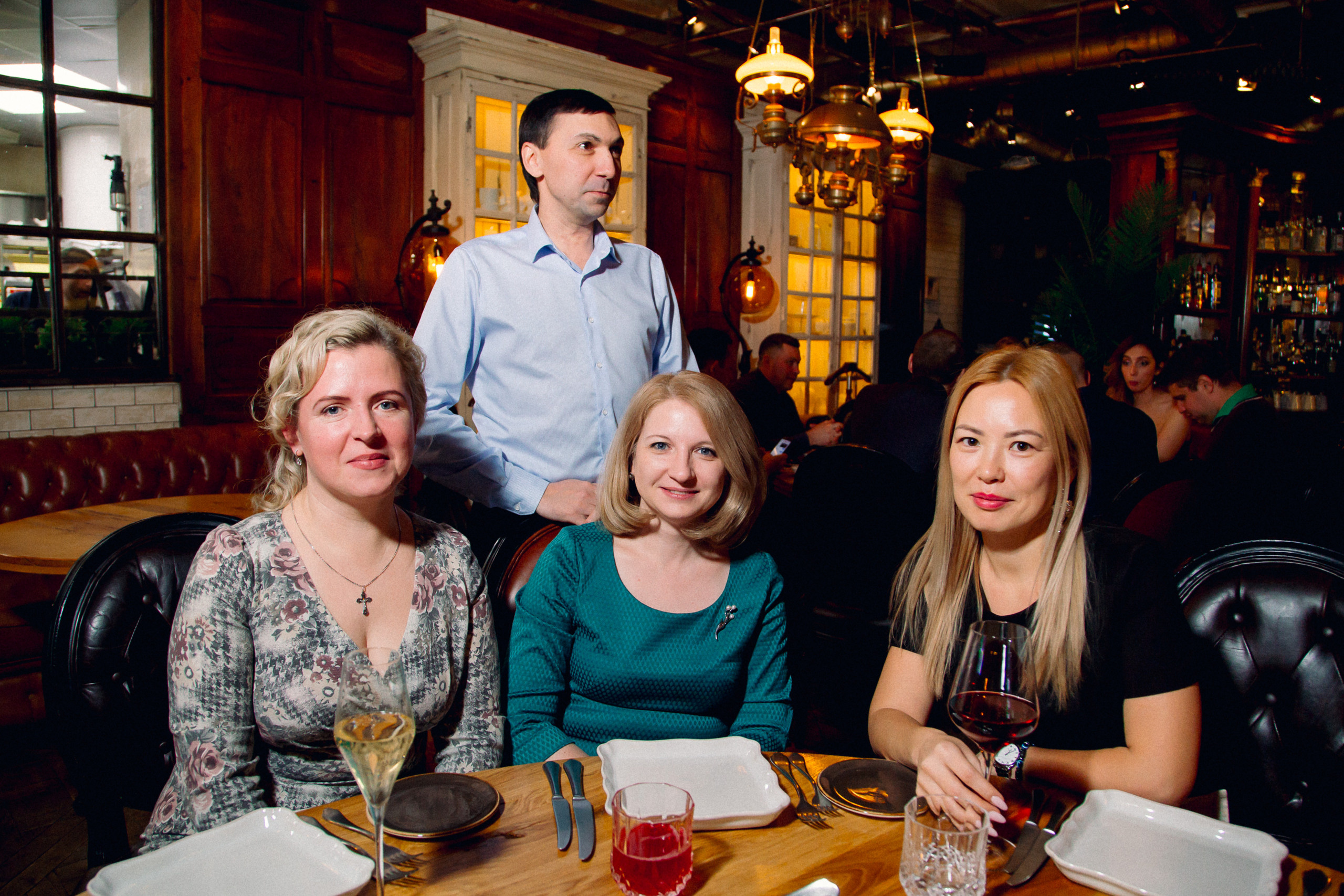 Новогодний корпоратив. FOTOZ Studio / Фотовидеомейкер Андрей Смирнов