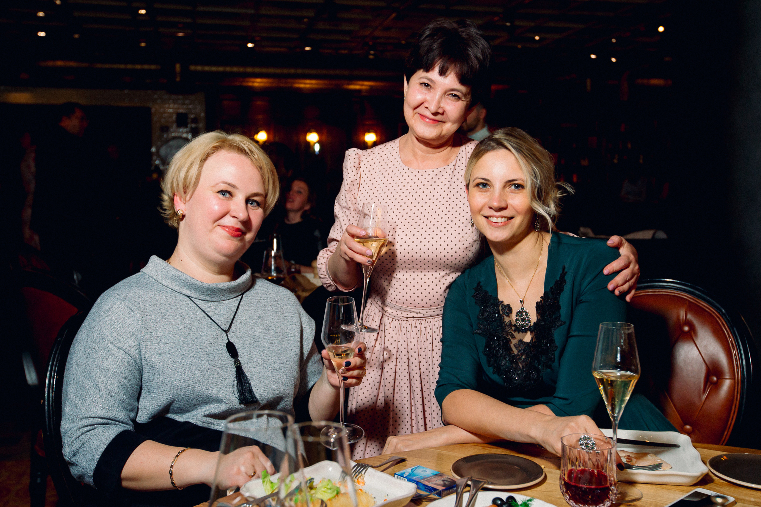 Новогодний корпоратив. FOTOZ Studio / Фотовидеомейкер Андрей Смирнов