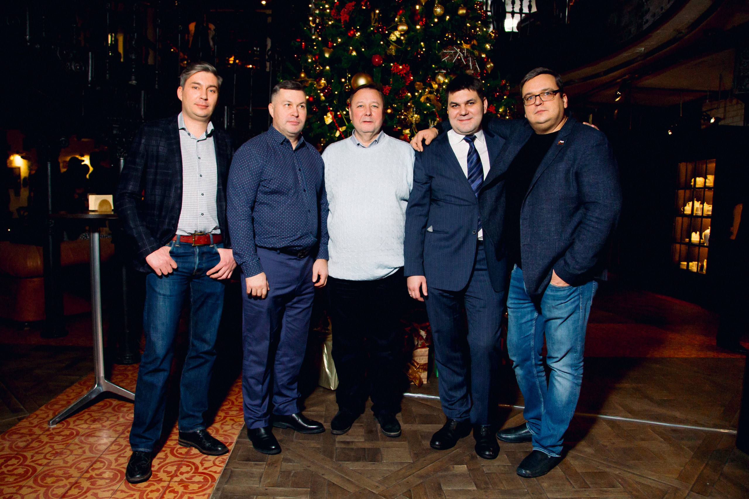 Новогодний корпоратив. FOTOZ Studio / Фотовидеомейкер Андрей Смирнов