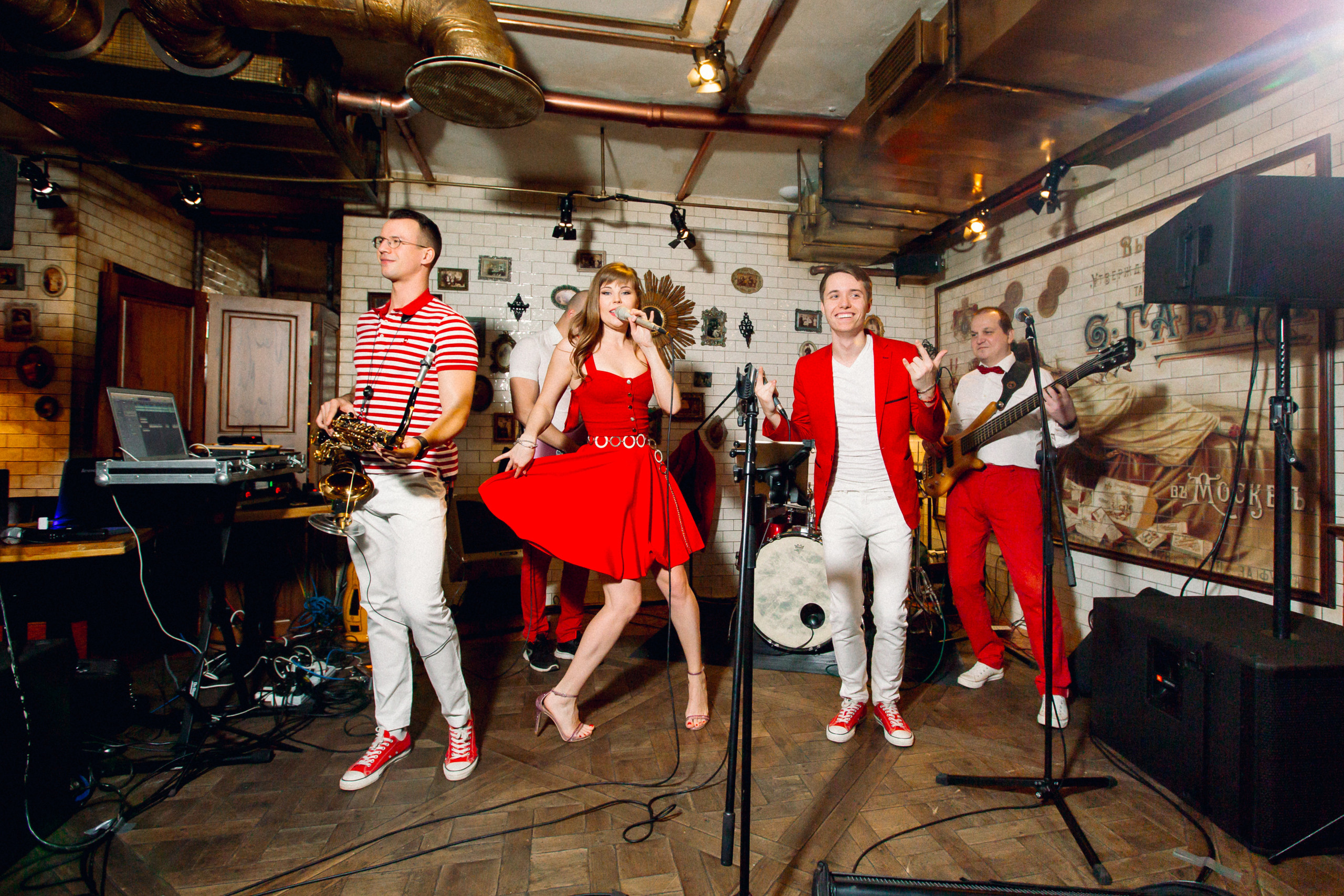 Новогодний корпоратив. FOTOZ Studio / Фотовидеомейкер Андрей Смирнов