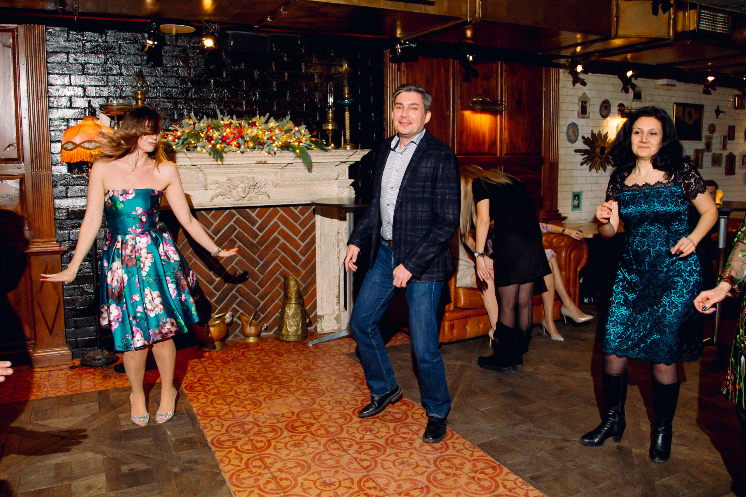 Новогодний корпоратив. FOTOZ Studio / Фотовидеомейкер Андрей Смирнов