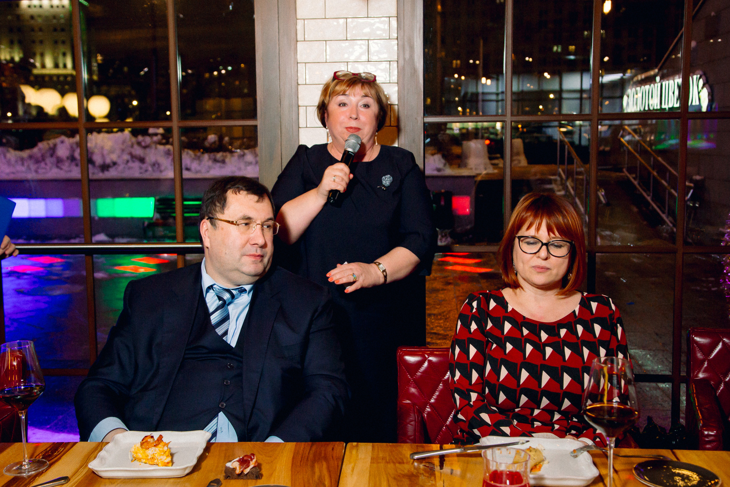 Новогодний корпоратив. FOTOZ Studio / Фотовидеомейкер Андрей Смирнов