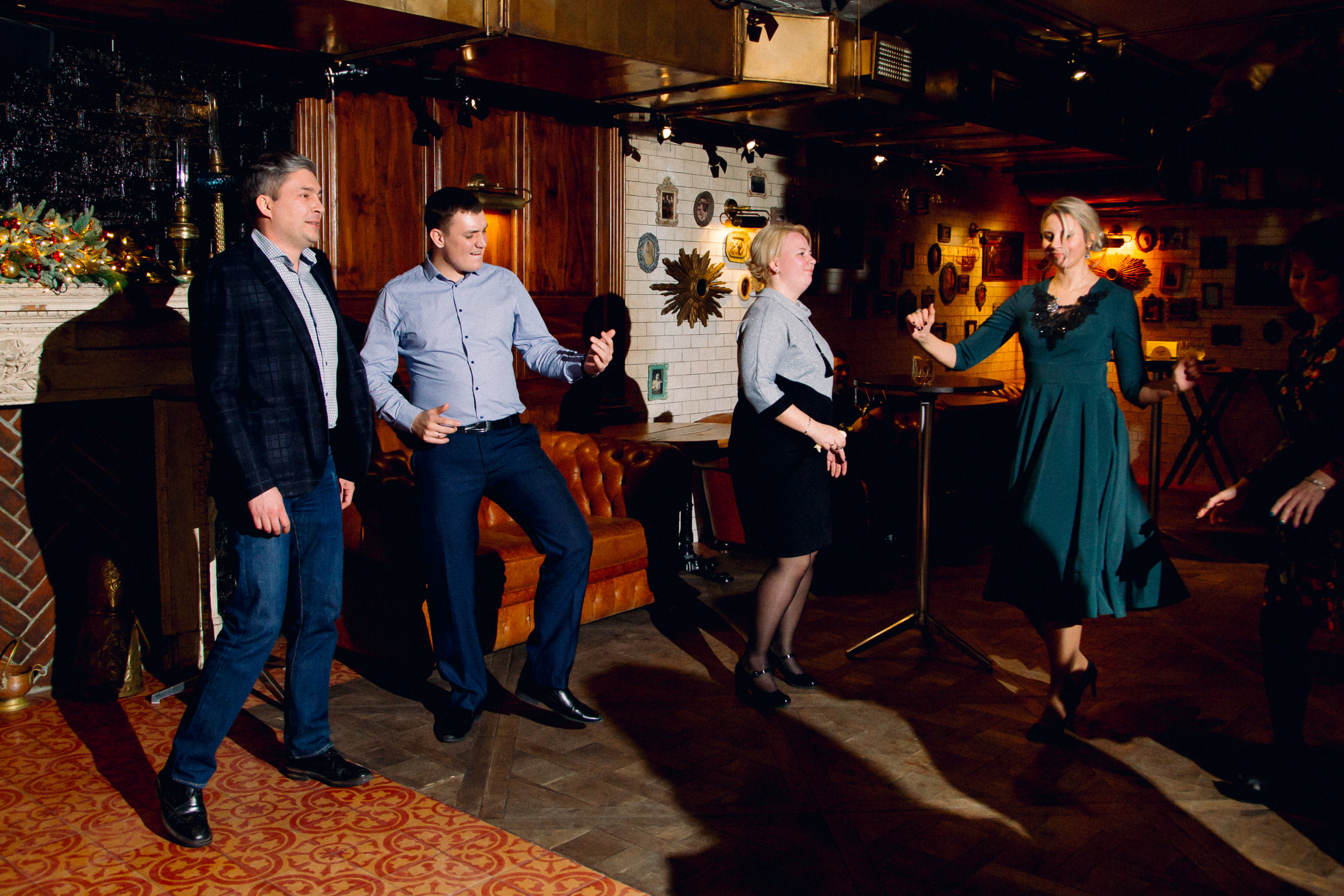 Новогодний корпоратив. FOTOZ Studio / Фотовидеомейкер Андрей Смирнов