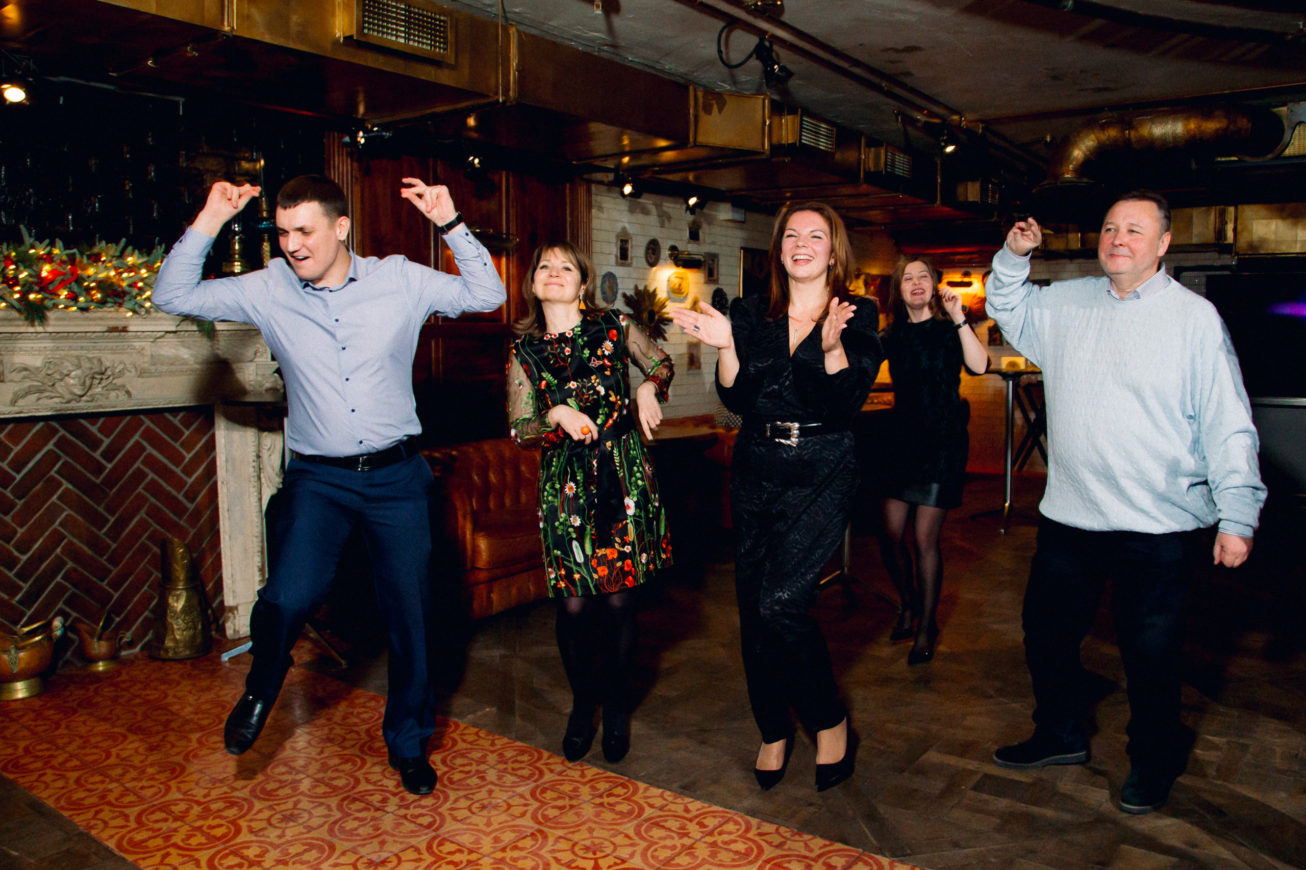 Новогодний корпоратив. FOTOZ Studio / Фотовидеомейкер Андрей Смирнов