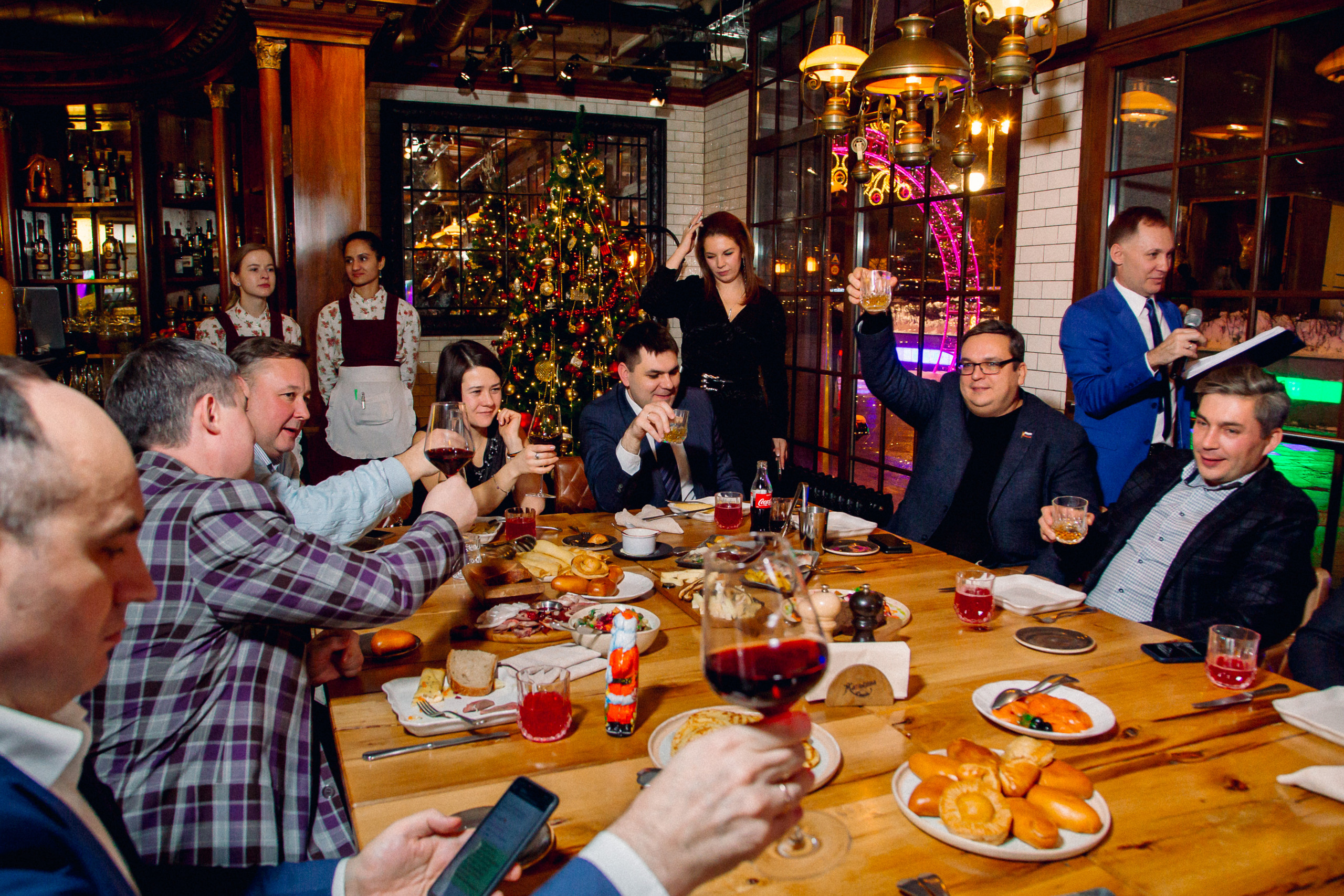 Новогодний корпоратив. FOTOZ Studio / Фотовидеомейкер Андрей Смирнов