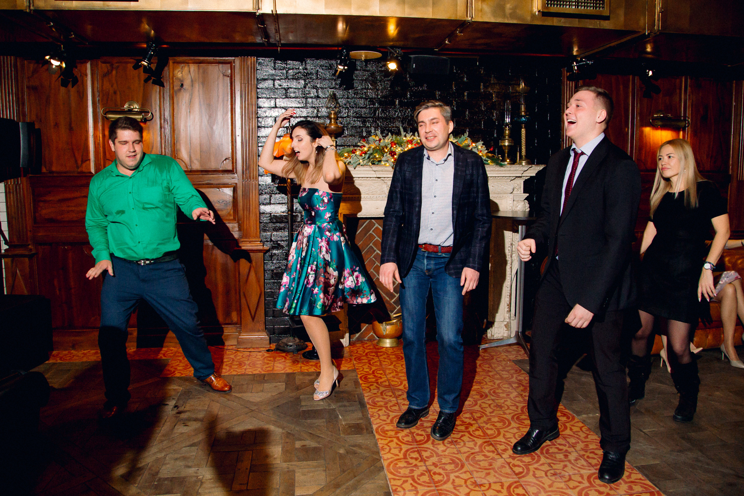 Новогодний корпоратив. FOTOZ Studio / Фотовидеомейкер Андрей Смирнов