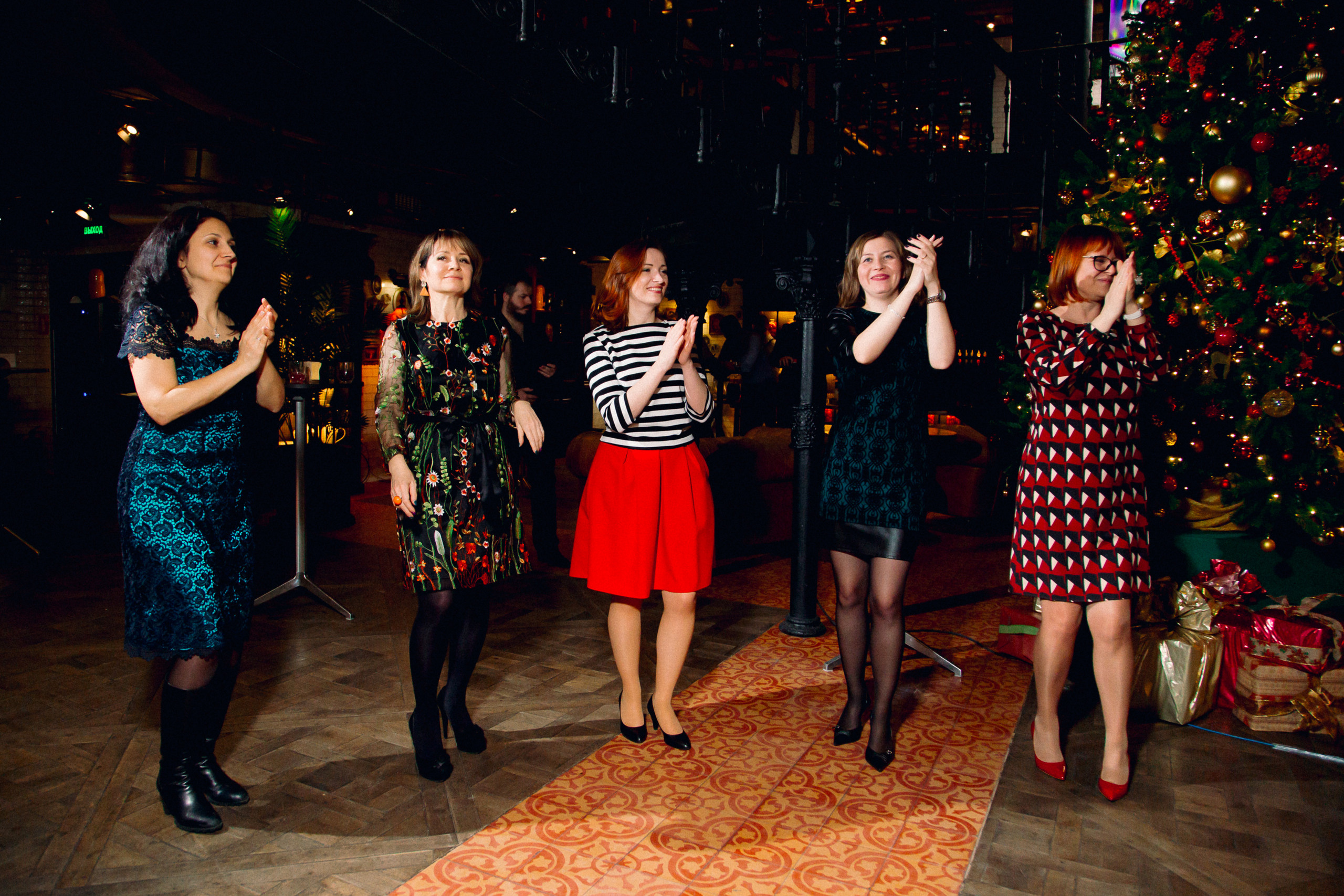 Новогодний корпоратив. FOTOZ Studio / Фотовидеомейкер Андрей Смирнов