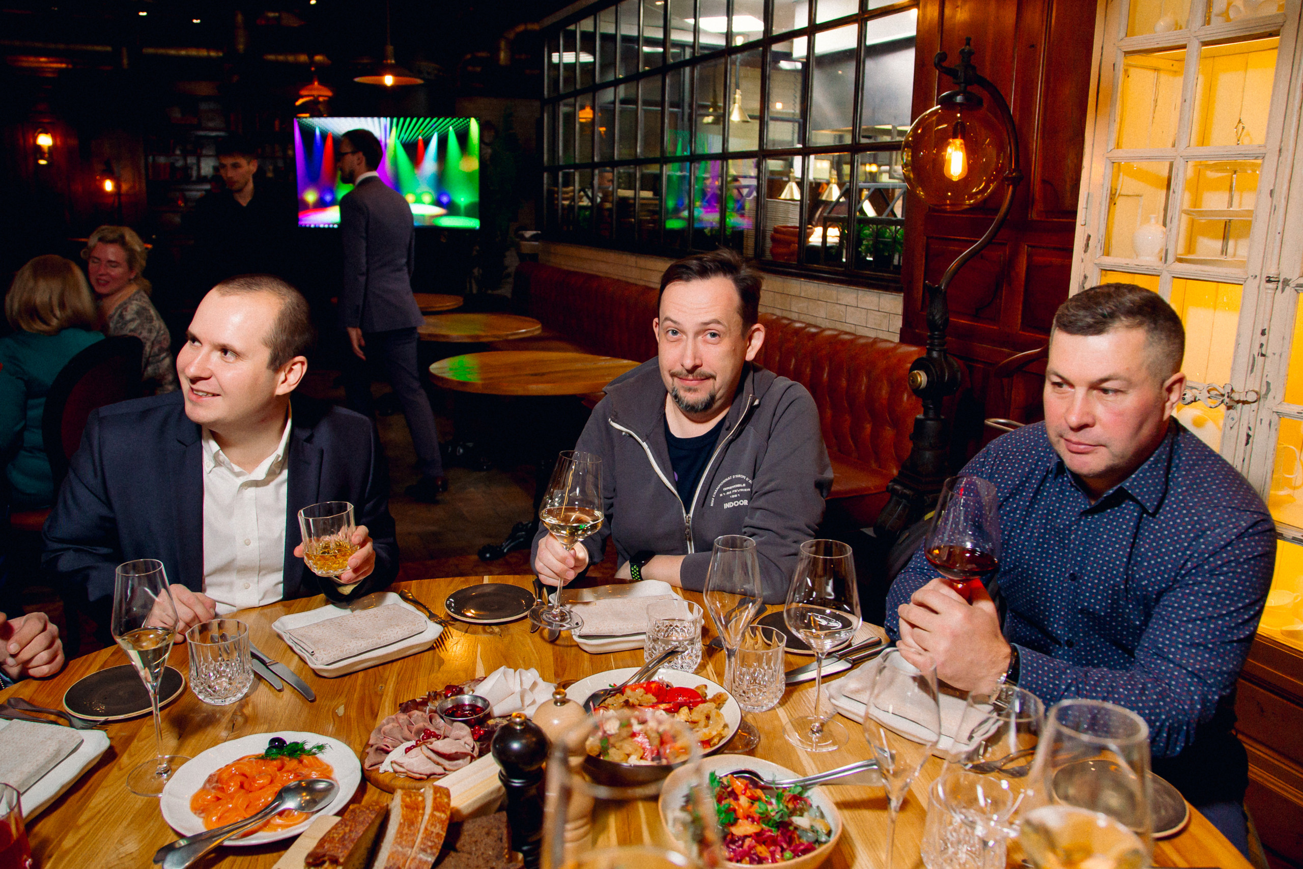 Новогодний корпоратив. FOTOZ Studio / Фотовидеомейкер Андрей Смирнов