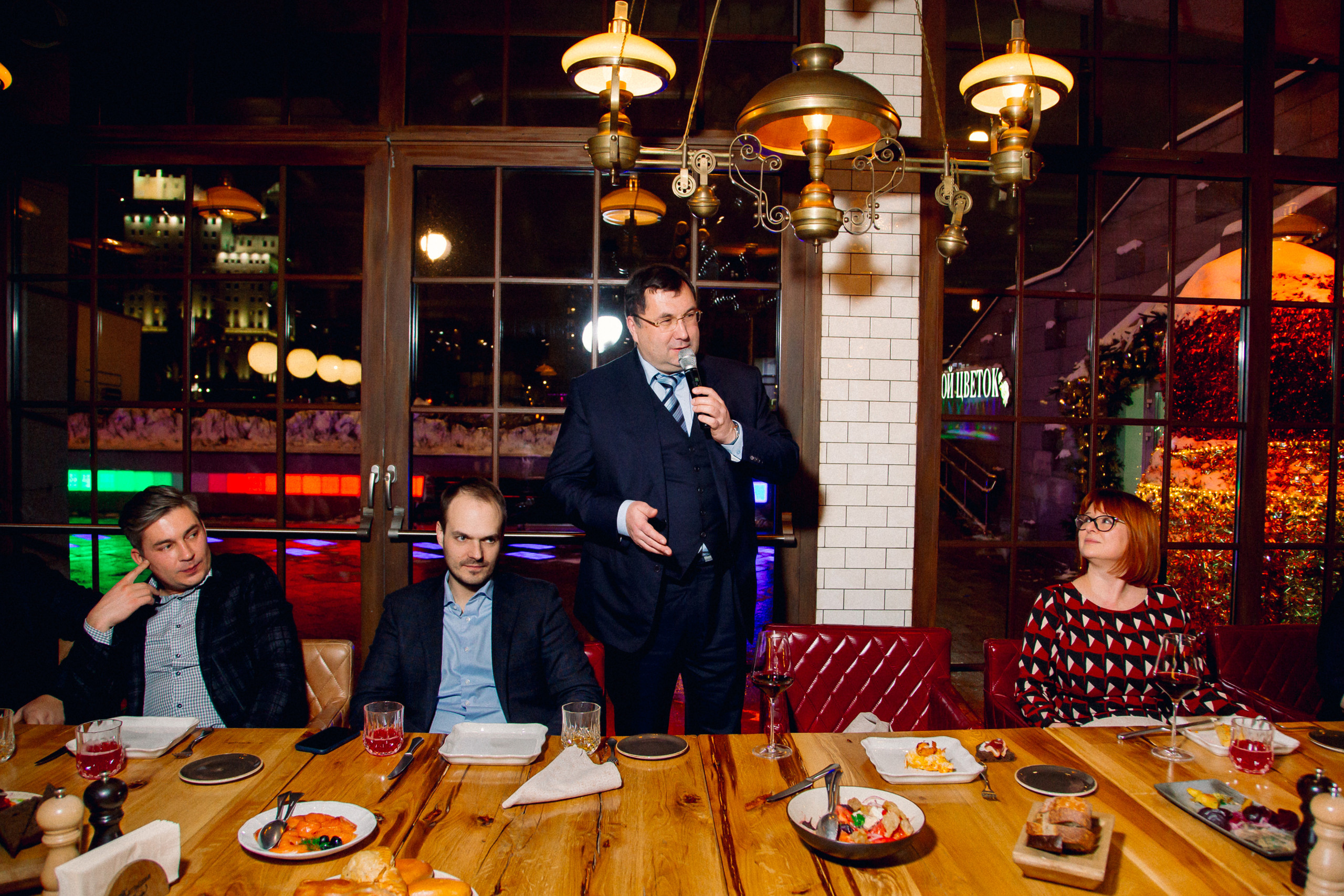 Новогодний корпоратив. FOTOZ Studio / Фотовидеомейкер Андрей Смирнов