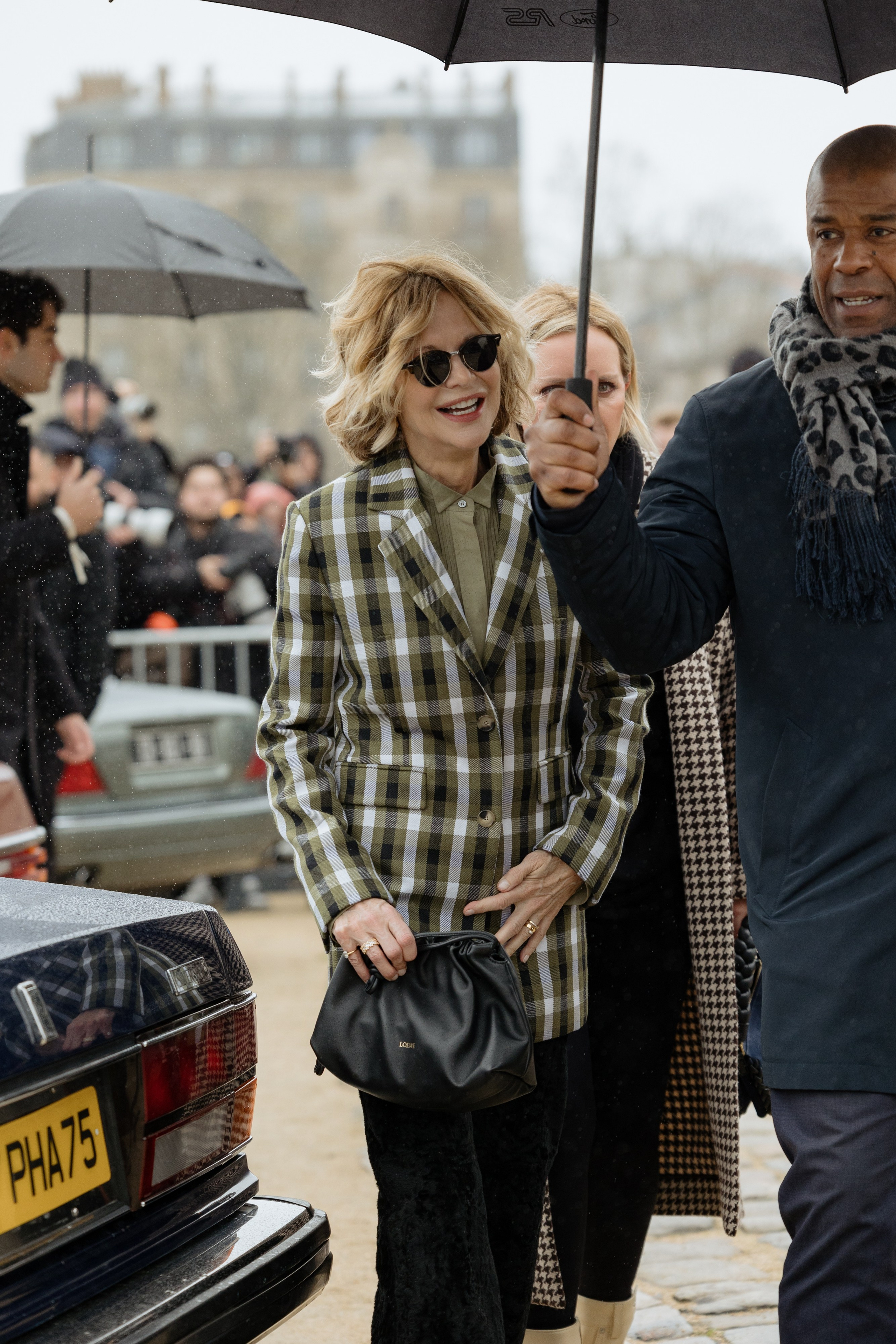 LOEWE PFW WOMENSWEAR FALL-WINTER 24/25. Photographer in Milan Ivan Goncharov