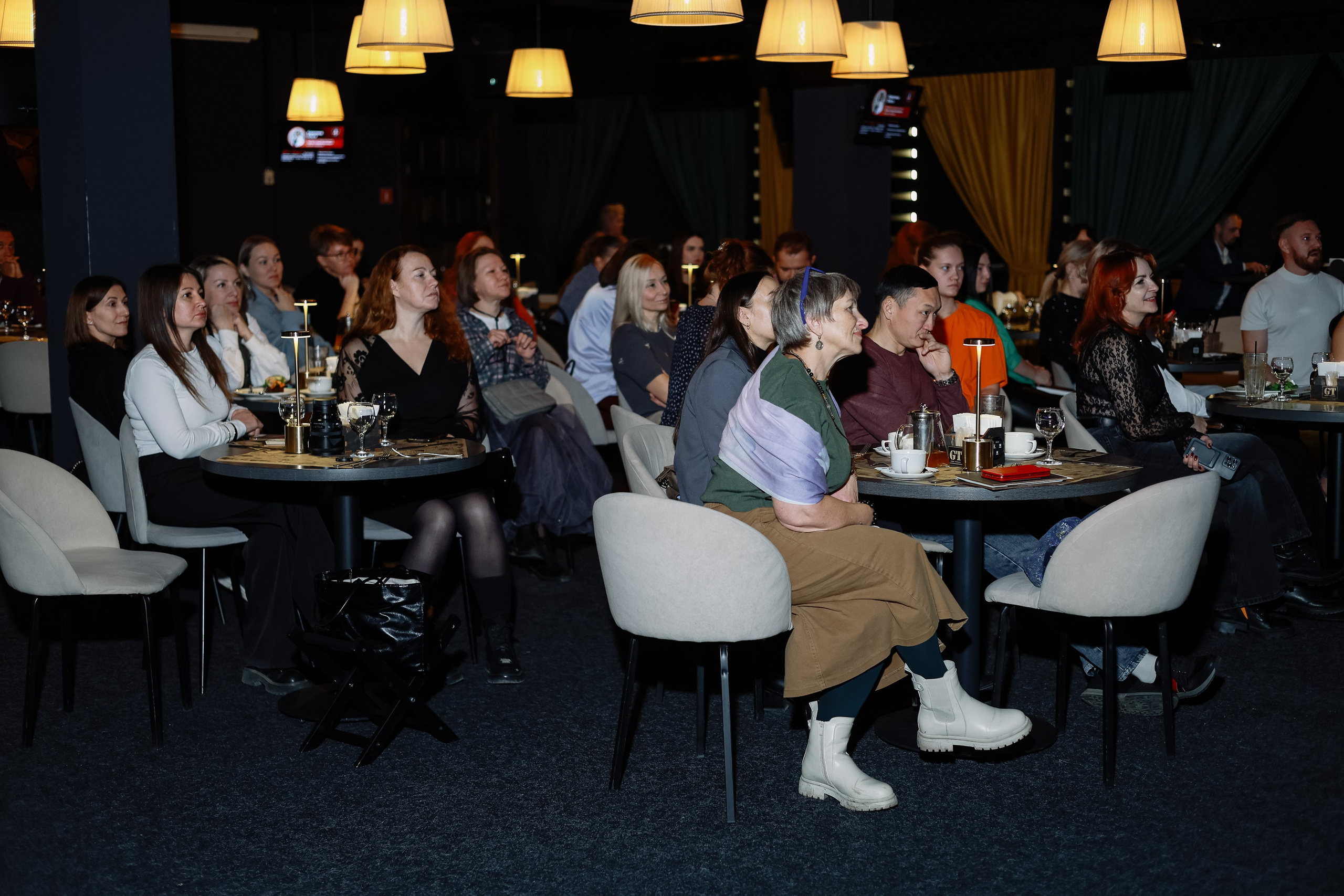 Красивый бизнес в Tomson. Фотограф Юлия Мальцева