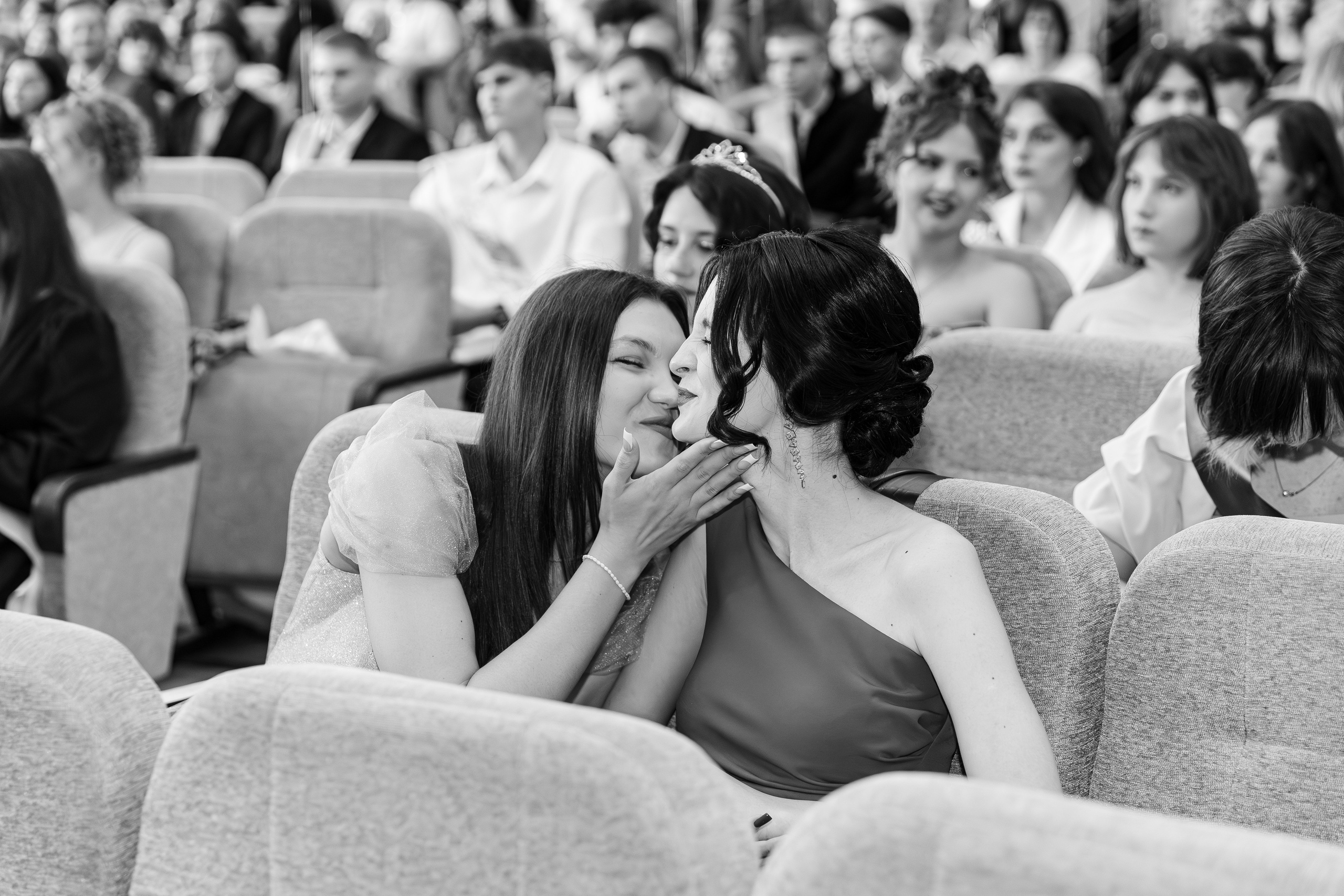 Выпускной 2025. Репортажный фотограф Минск ❘ Костецкий Илья ❘ Беларусь