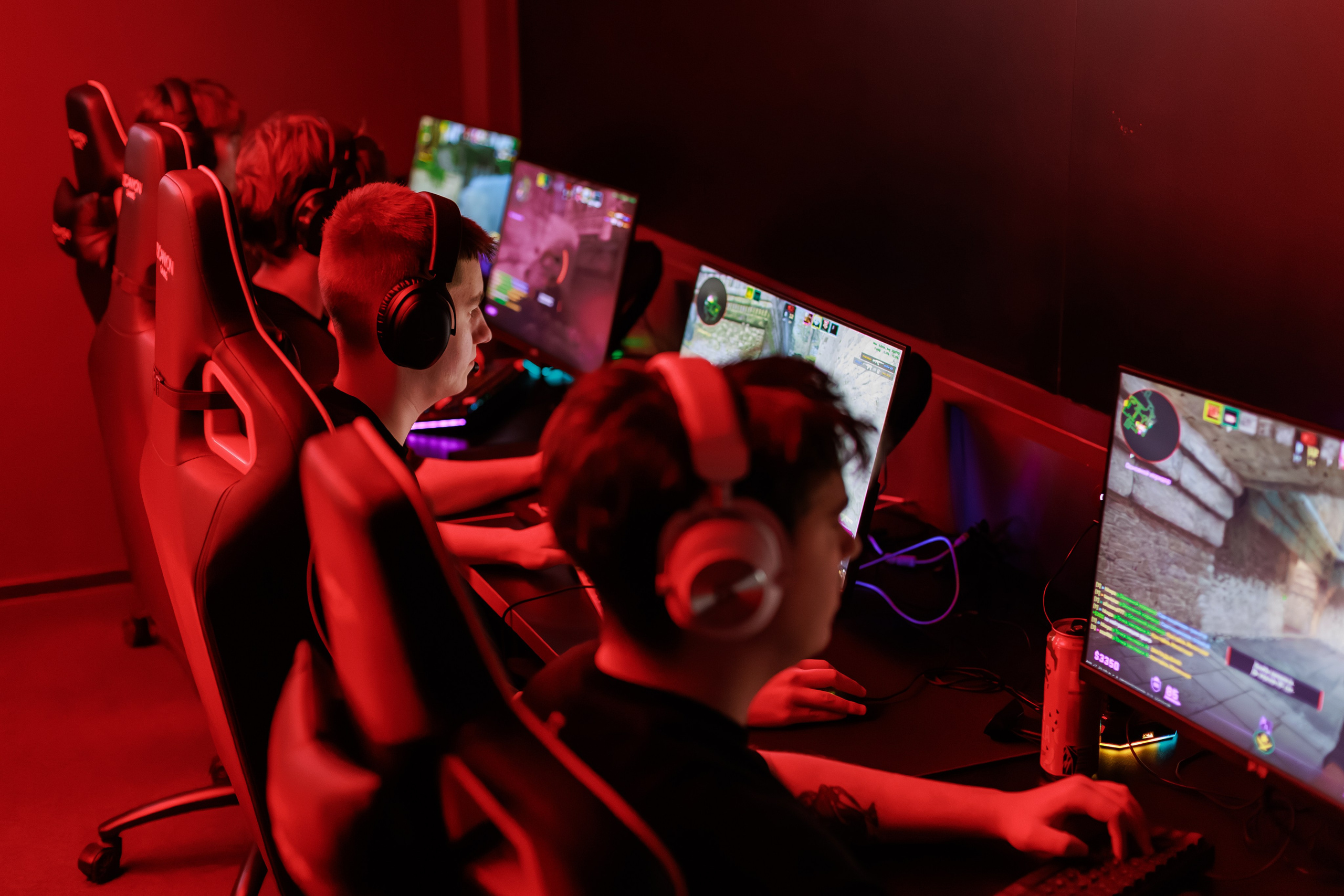 Турнир CS2 «Pavaga Arena». Репортажный фотограф Минск ❘ Костецкий Илья ❘ Беларусь