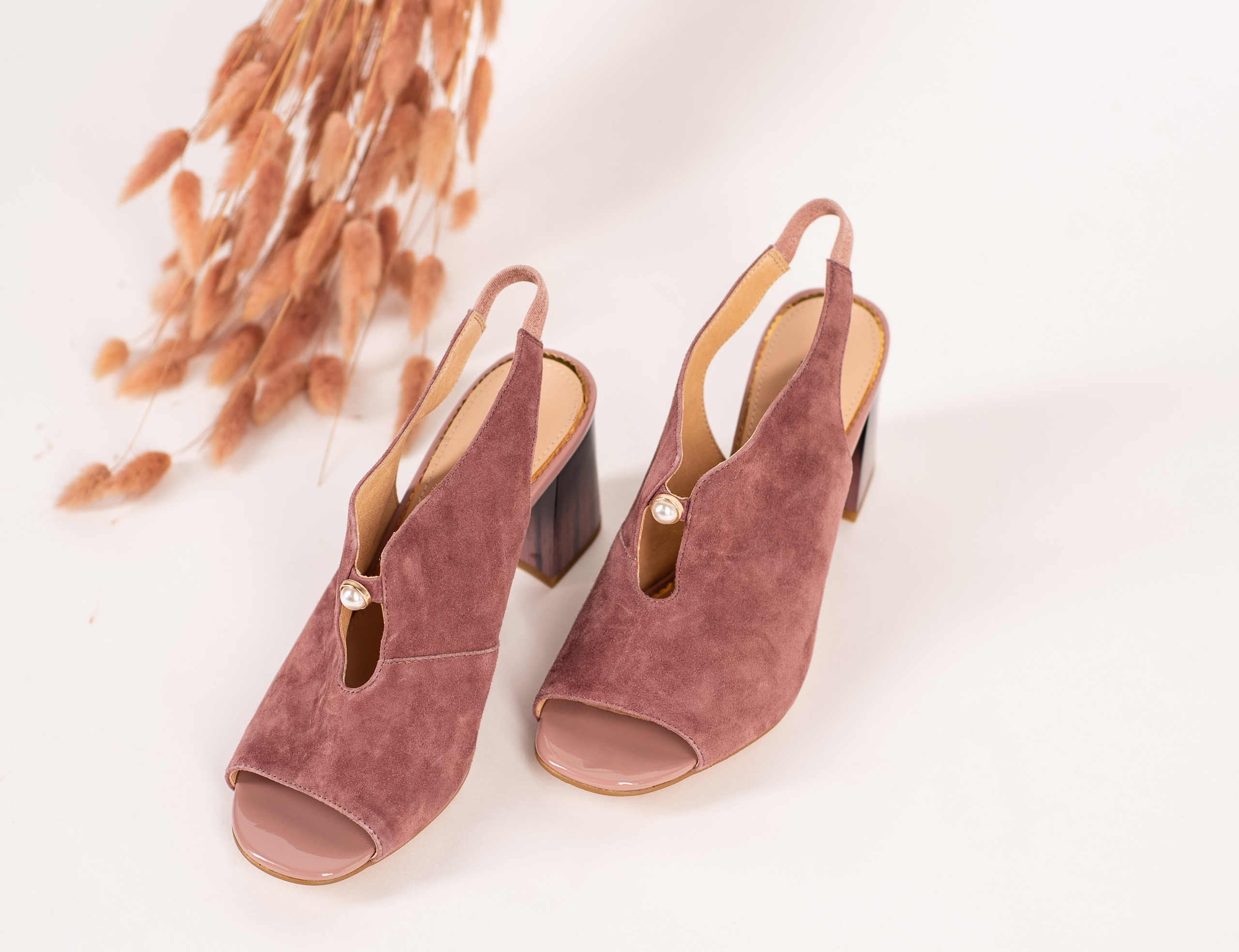 Каталожная съёмка для интернет магазинов. Автопортретная фотостудия в Казани