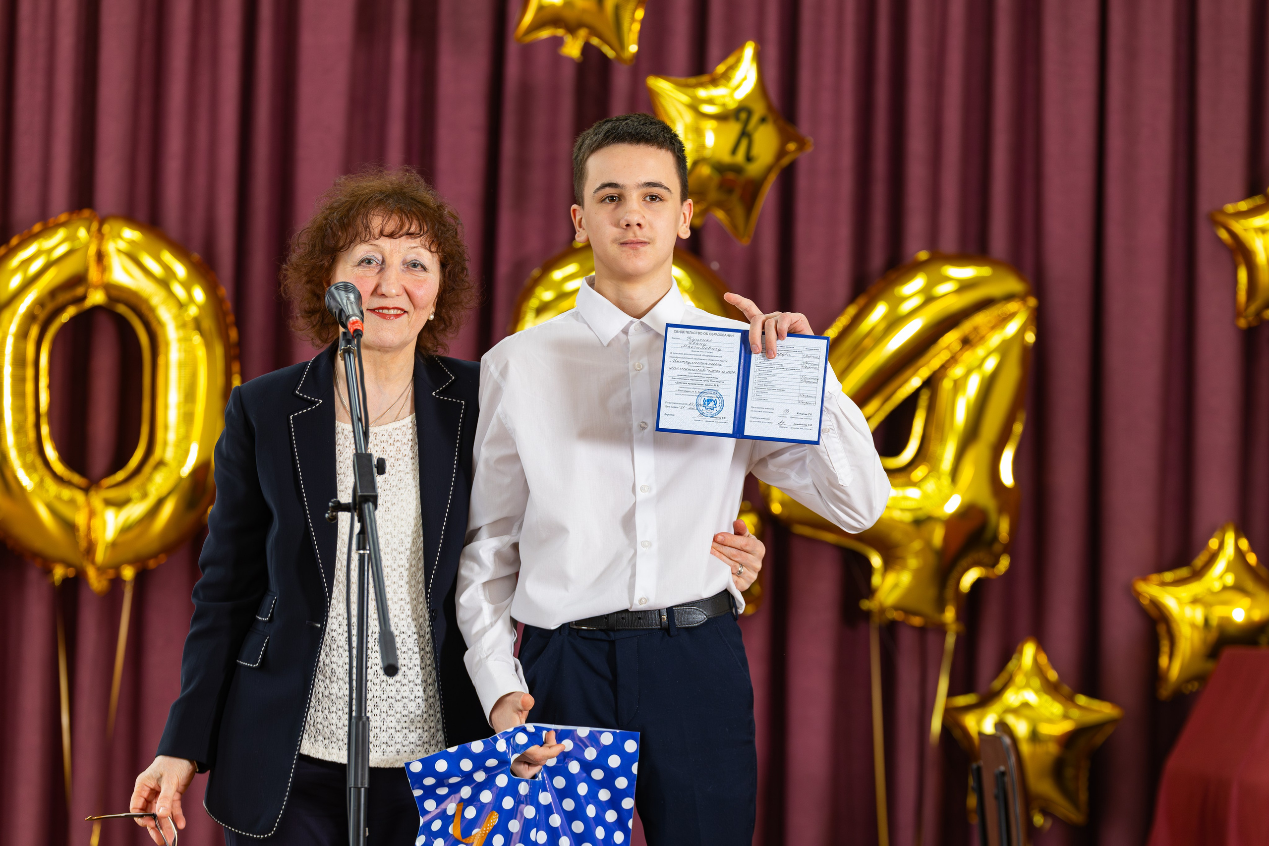 Выпускной музыкальная школа № 8. Фотограф Александр Поздняков  Новосибирск