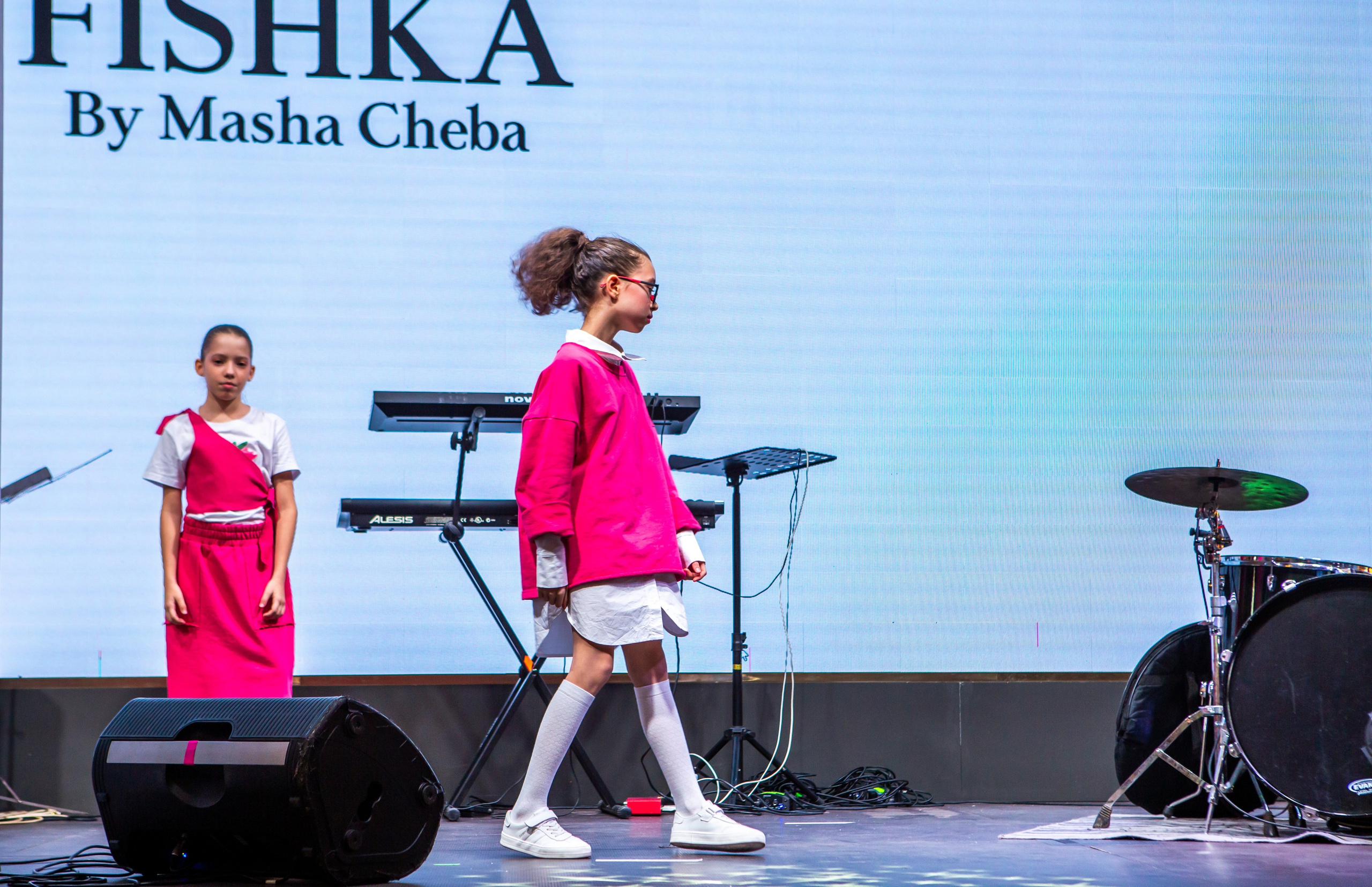 Показ-концерт детского модельного агентства SAYMYNAME. Репортажный, семейный, свадебный, портретный фотограф