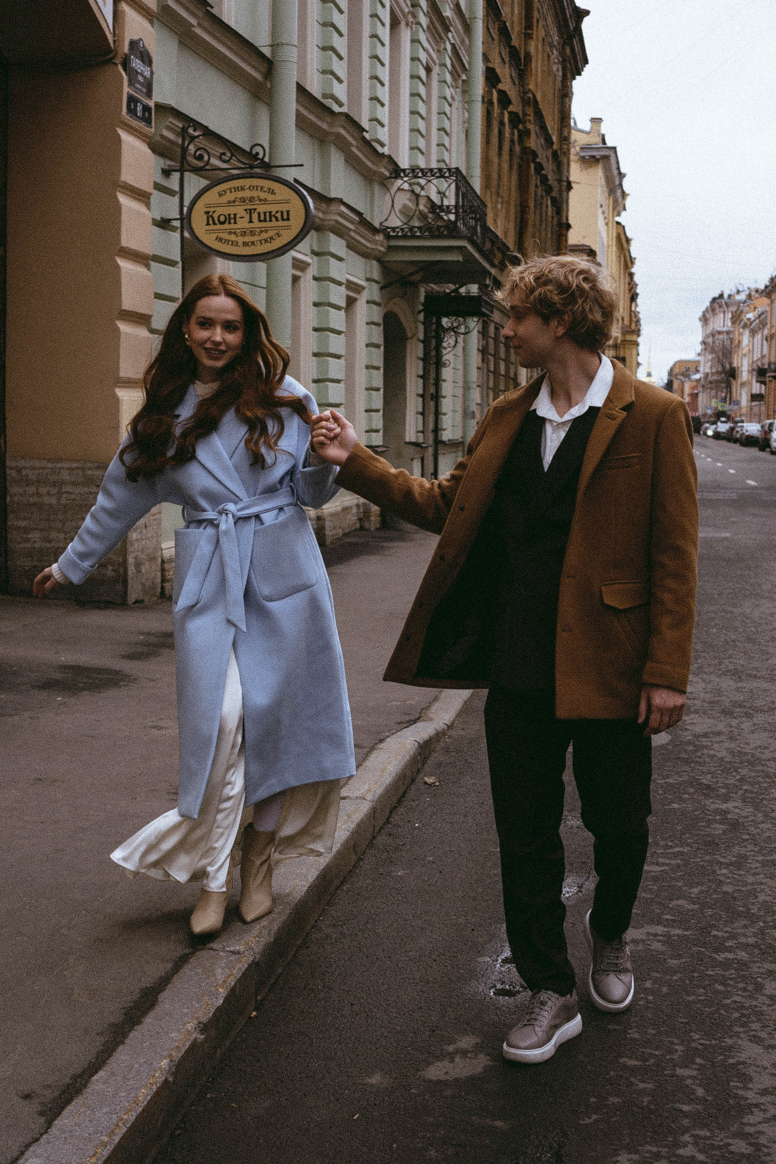 СВАДЕБНАЯ ПРОГУЛКА ПО ПЕТРОГРАДКЕ ВЕСНОЙ (ФОТОСЕССИИЯ ПАРЫ СВАДЕБНАЯ). Профессиональный фотограф, Санкт-Петербург — Виктория Богомолова