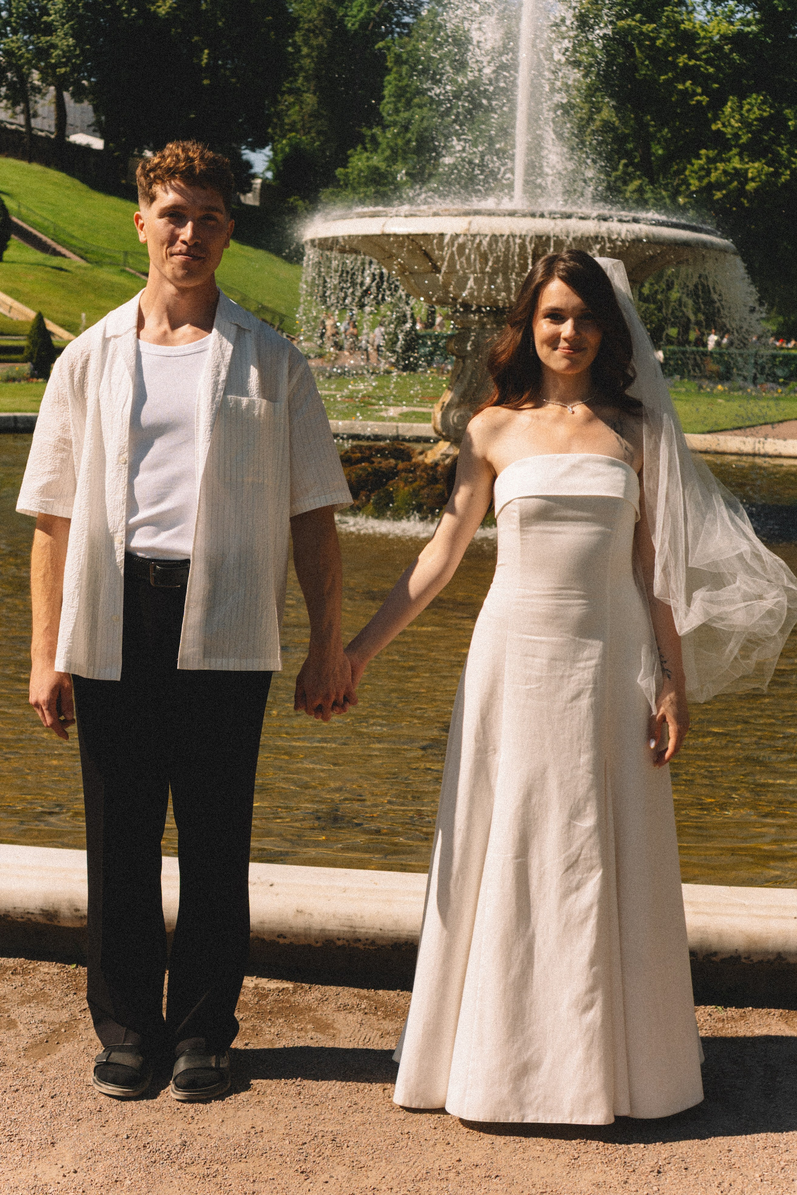 СВАДЕБНАЯ СЬЕМКА В ПЕТЕРГОФЕ И СЬЕМКА РЕПОРТАЖА В ЗАГСЕ ПЕТЕРГОФА. Профессиональный фотограф, Санкт-Петербург — Виктория Богомолова