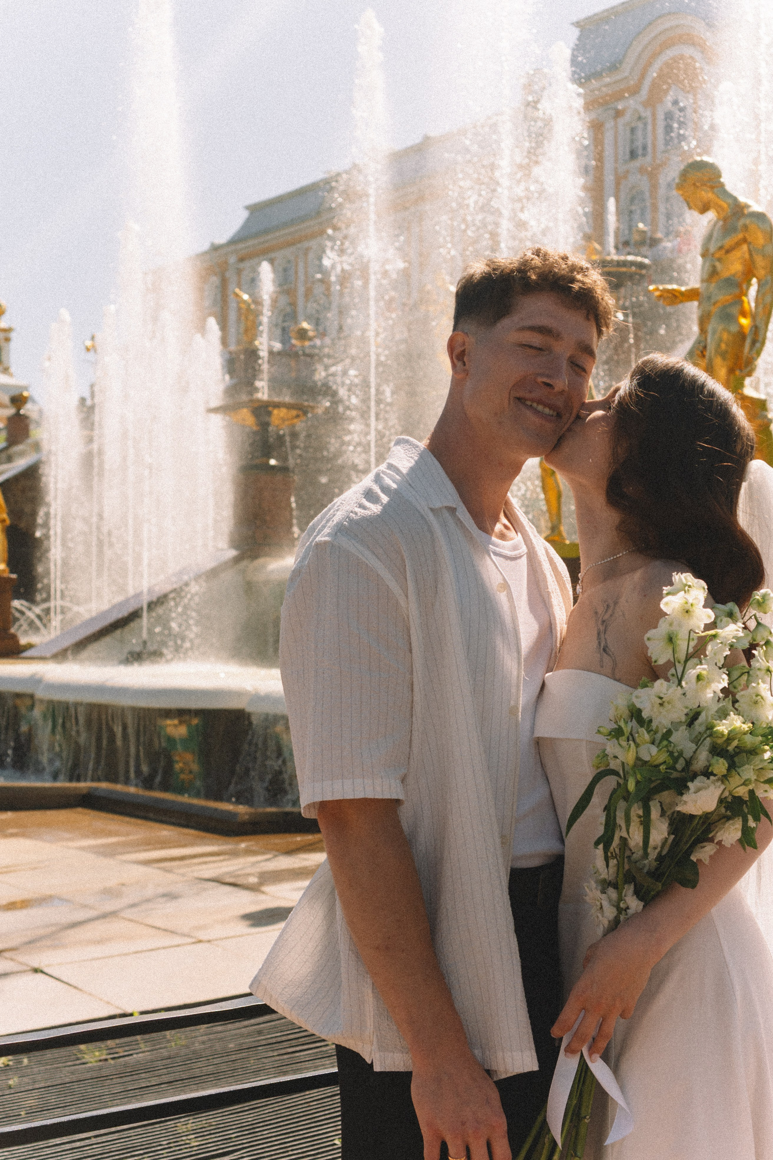 СВАДЕБНАЯ СЬЕМКА В ПЕТЕРГОФЕ И СЬЕМКА РЕПОРТАЖА В ЗАГСЕ ПЕТЕРГОФА. Профессиональный фотограф, Санкт-Петербург — Виктория Богомолова