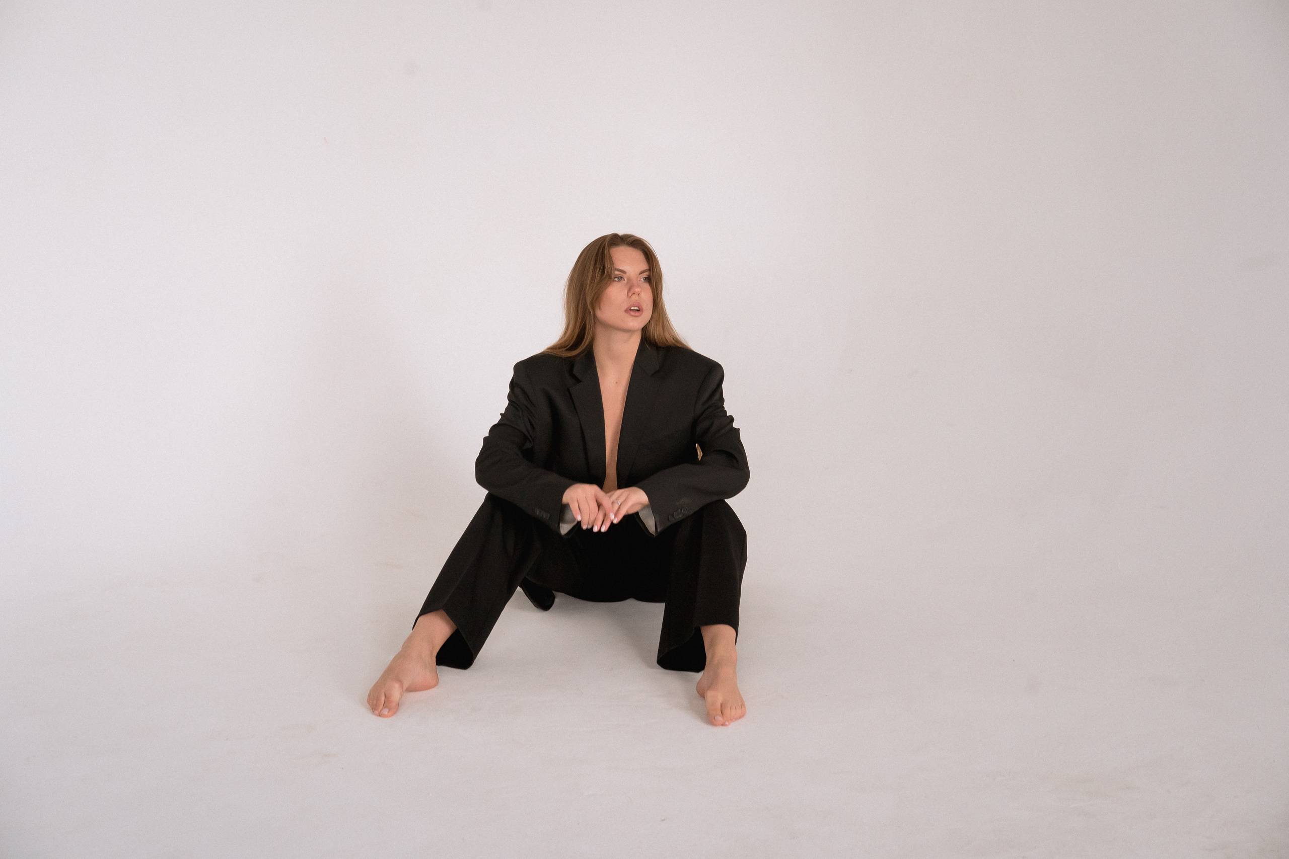 Универсальный минимализм. Рыжкова Елена — контент фотограф Москва Тюмень. Стилизация съемки