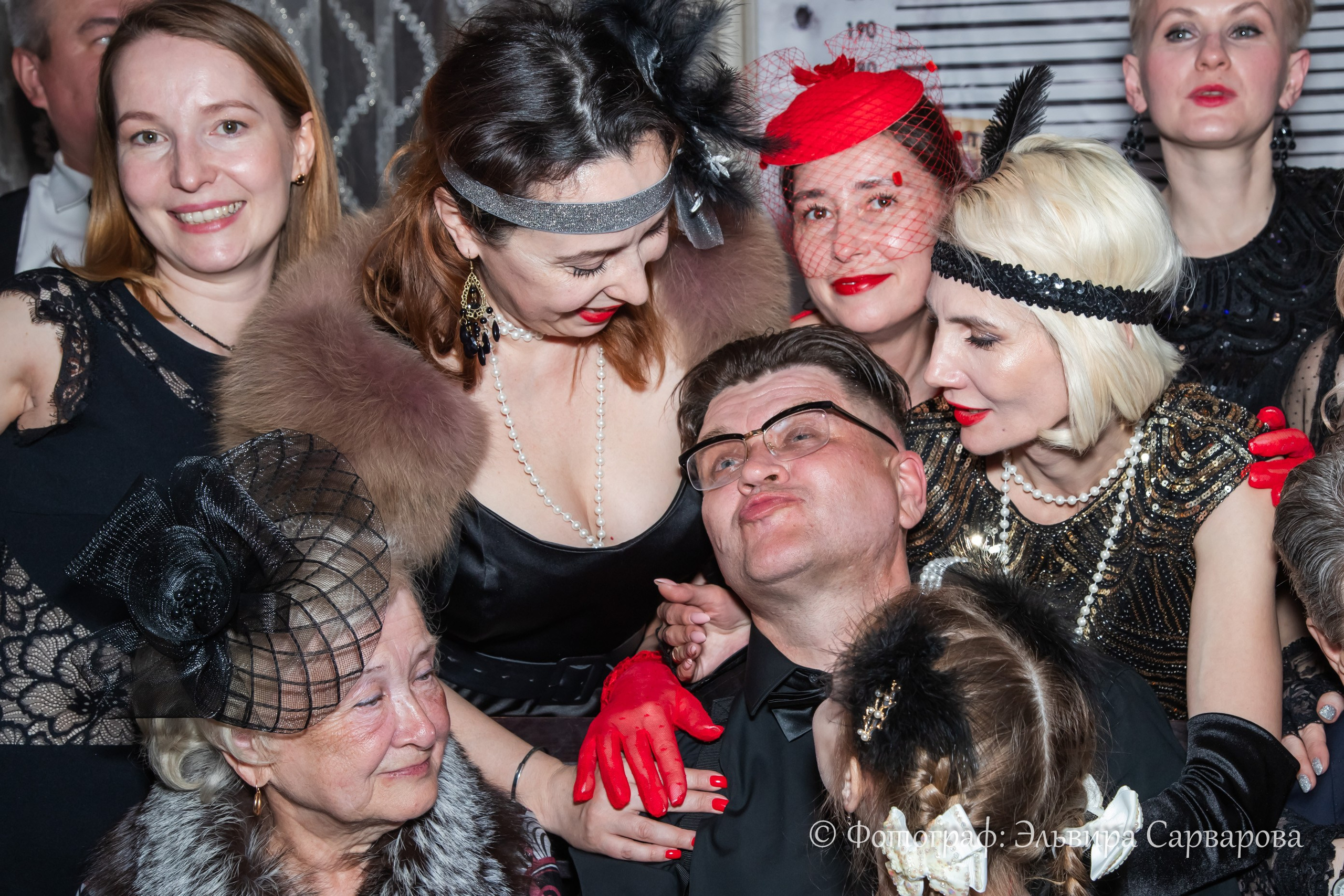 Гангстерская вечеринка в стиле 1920-х. Репортажный Фотограф